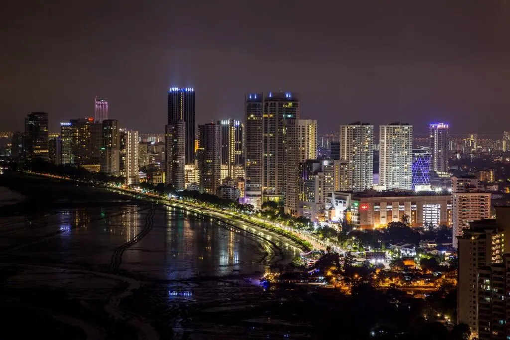 THE LANDMARK BY KATANA New 3BR Grand Seaview Homestay at Gurney 无敌海景三房套房