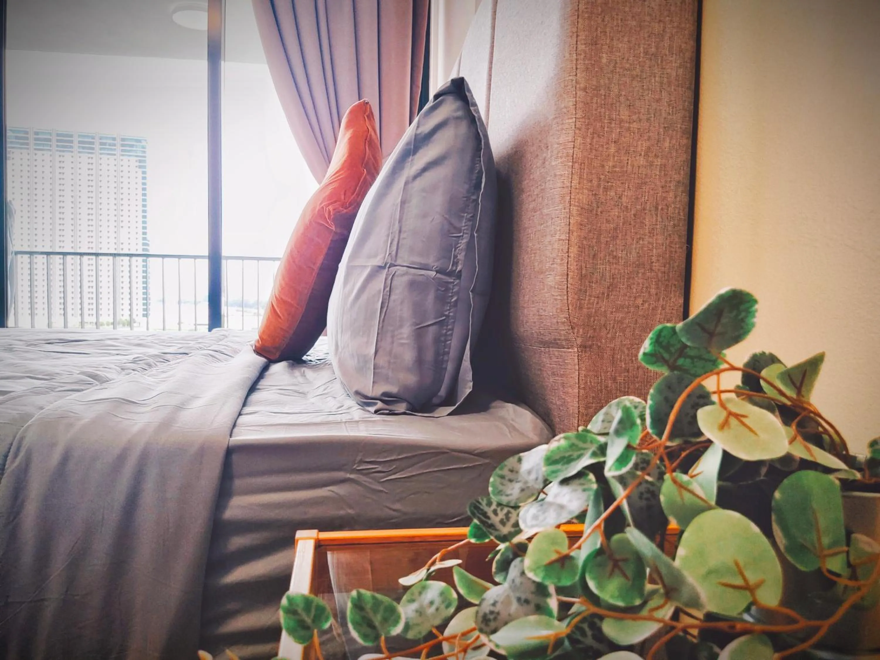 Bed in THE LANDMARK BY KATANA New 3BR Grand Seaview Homestay at Gurney 无敌海景三房套房