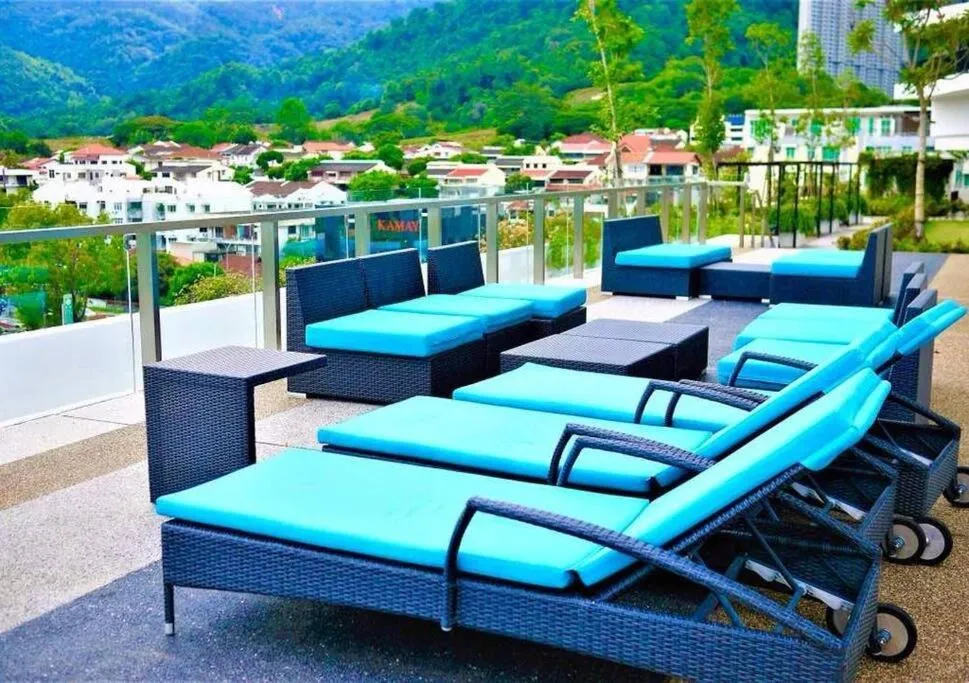 Swimming pool in THE LANDMARK BY KATANA New 3BR Grand Seaview Homestay at Gurney 无敌海景三房套房