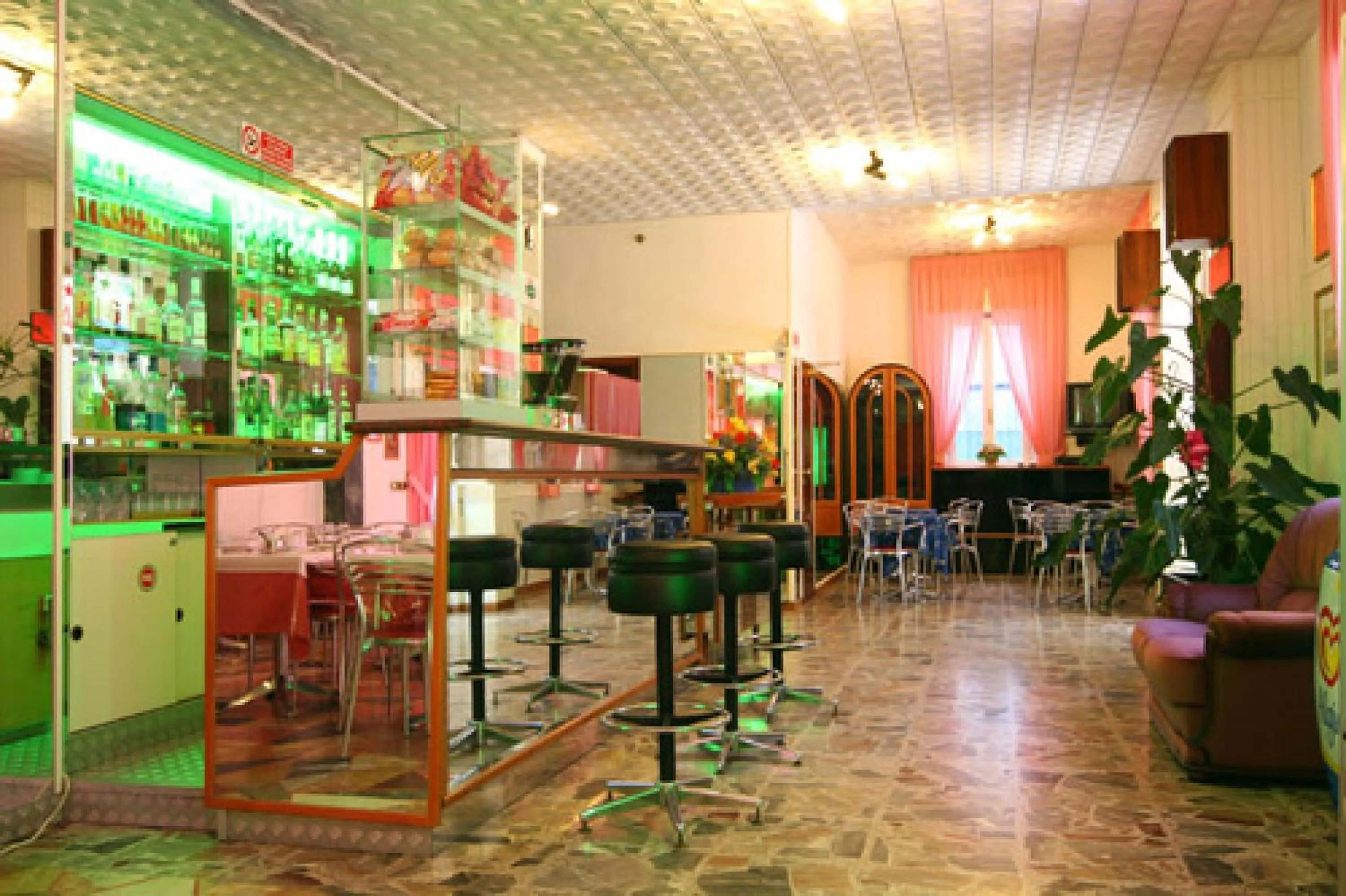 Lounge or bar in Hotel Parigi