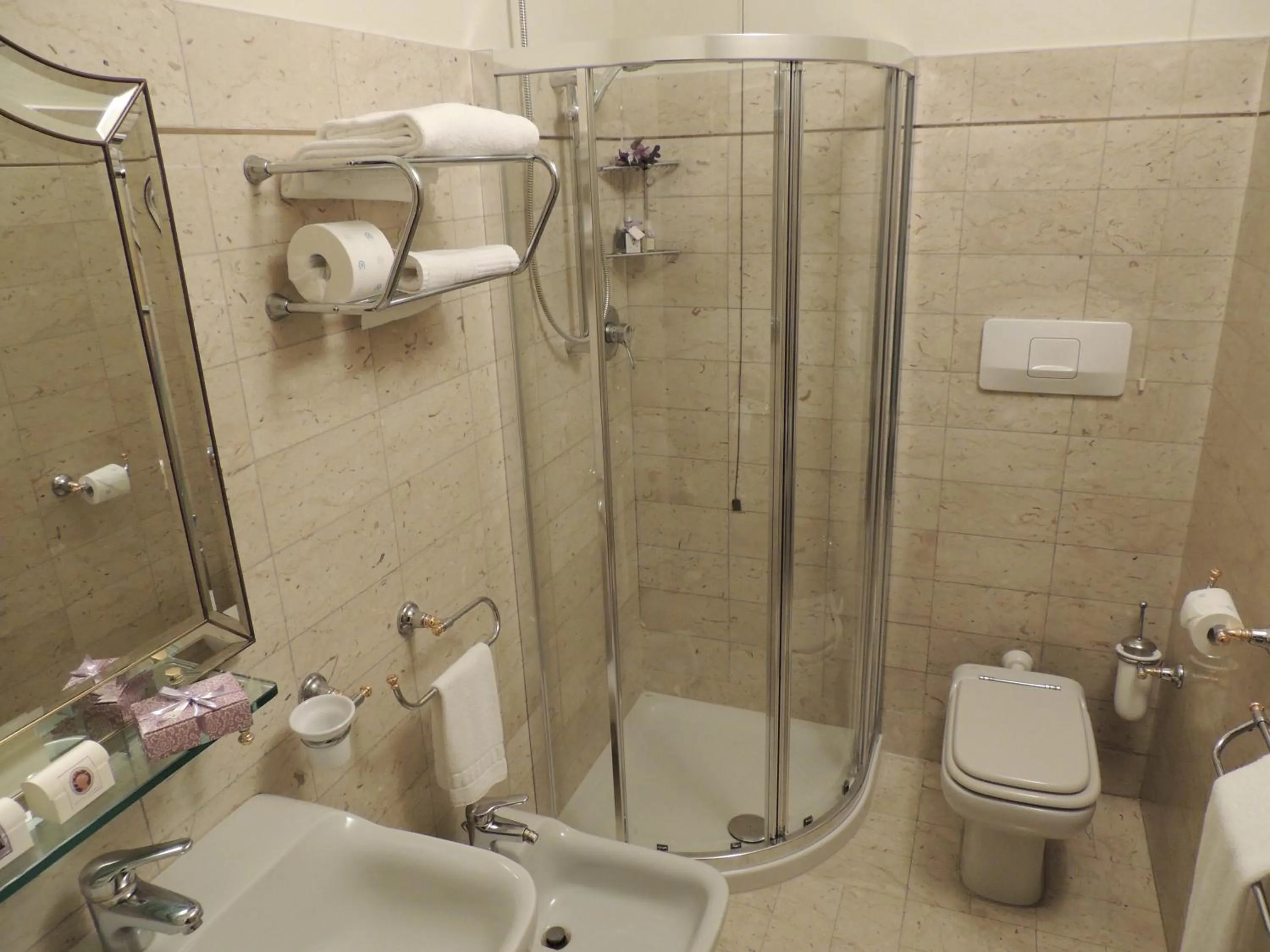 Bathroom in Hotel Verdi Boutique Hotel