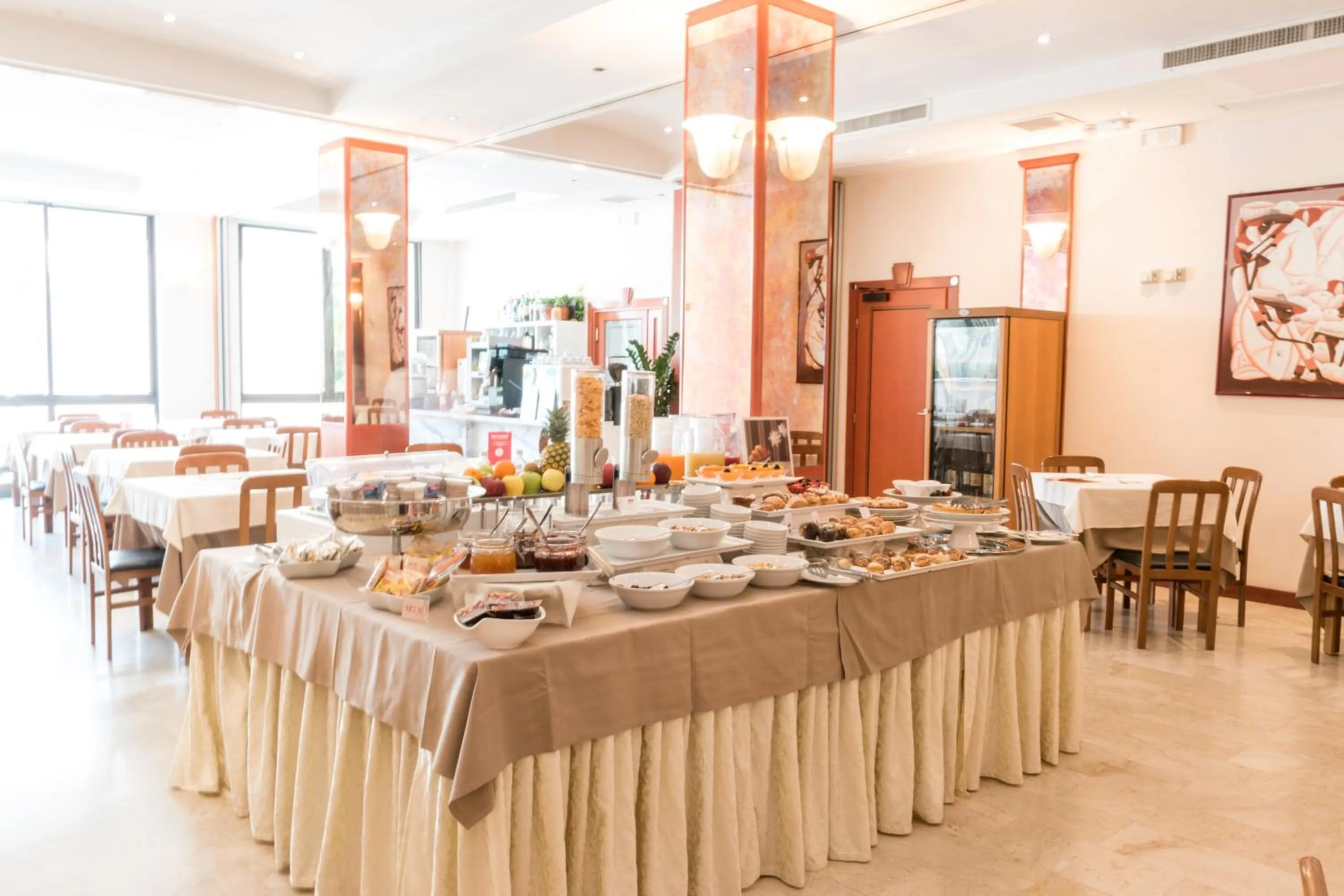 Breakfast in Hotel Nettunia