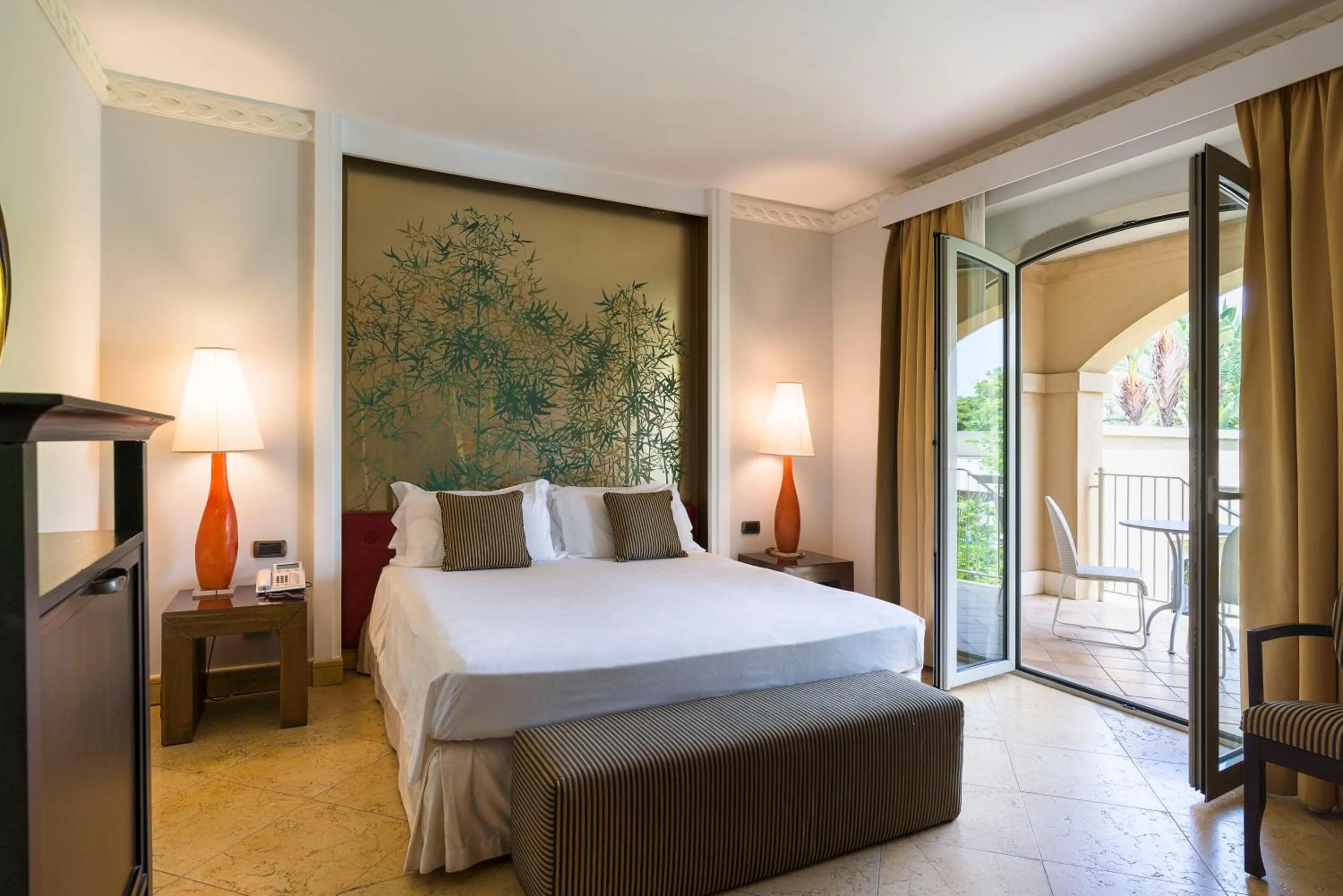 Photo of the whole room, Bed in Romano Palace Luxury Hotel