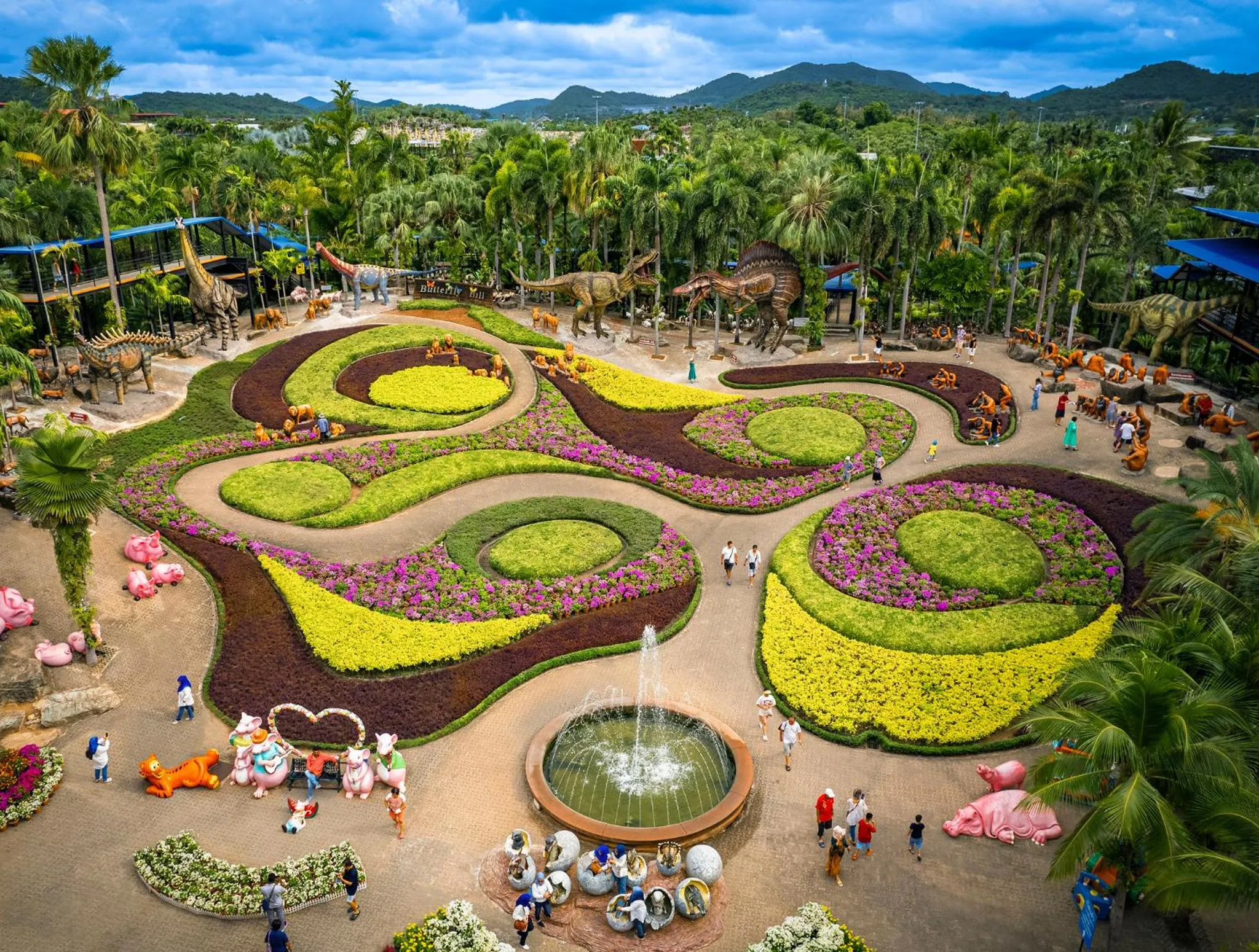 Nearby landmark in Grandbangsaray