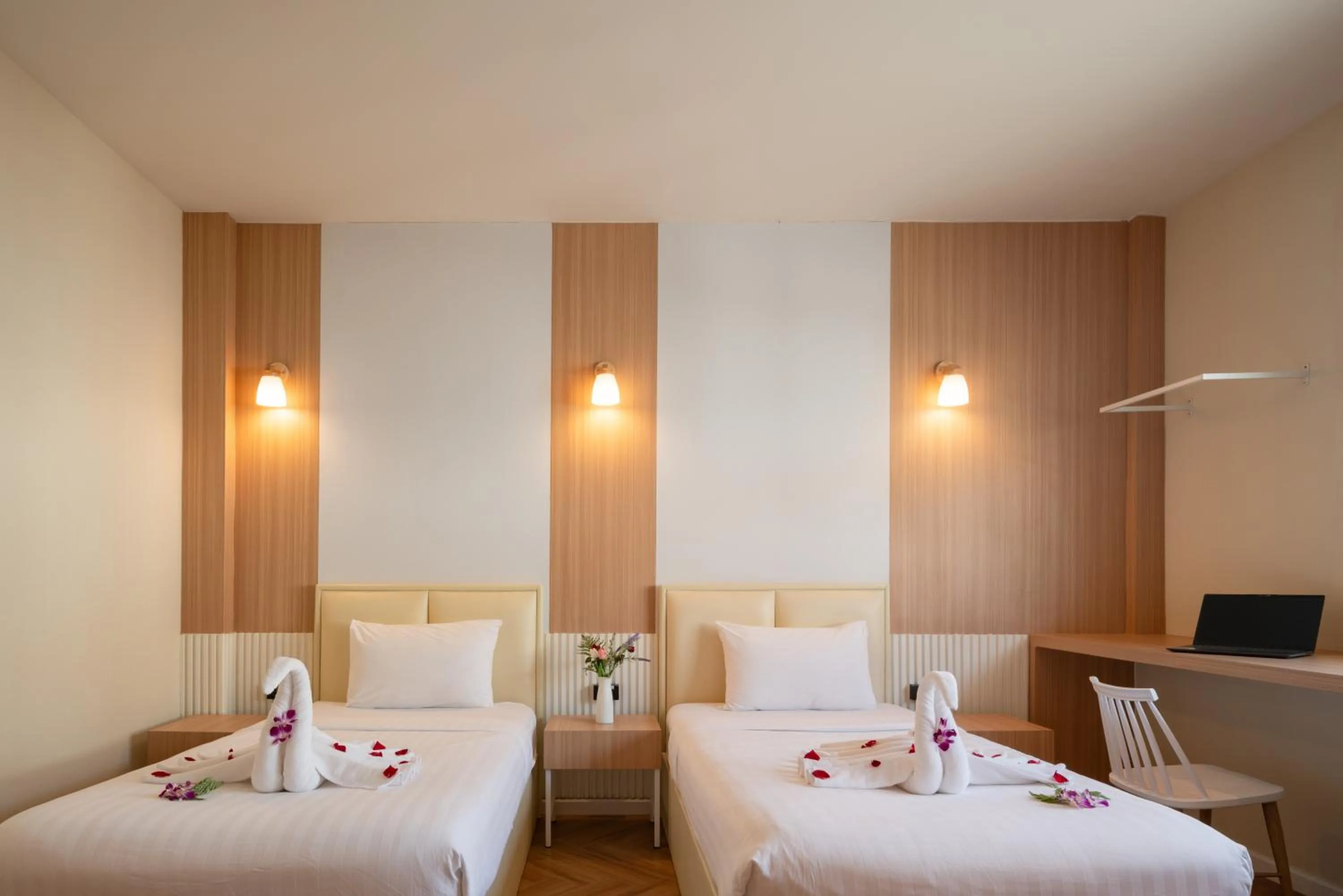 Photo of the whole room, Bed in Grandbangsaray