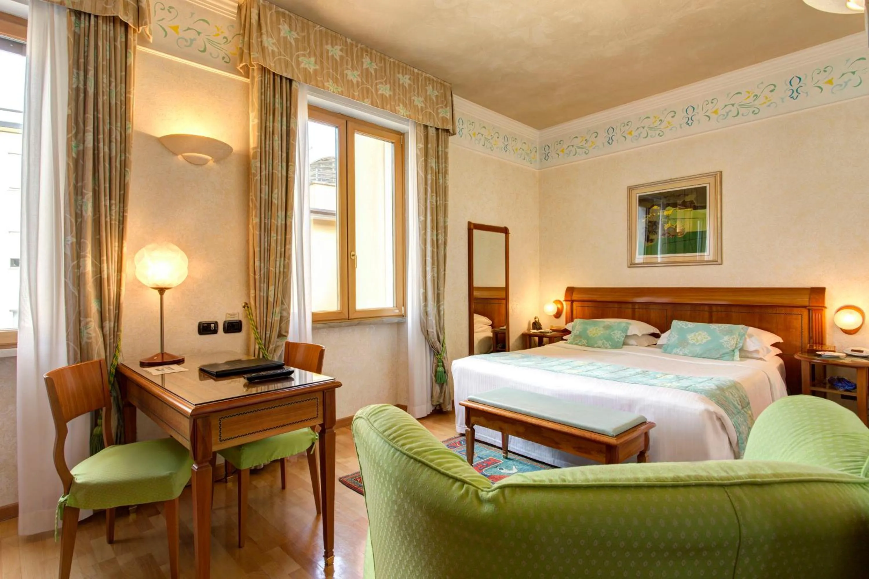 Day, Bed in Hotel Firenze