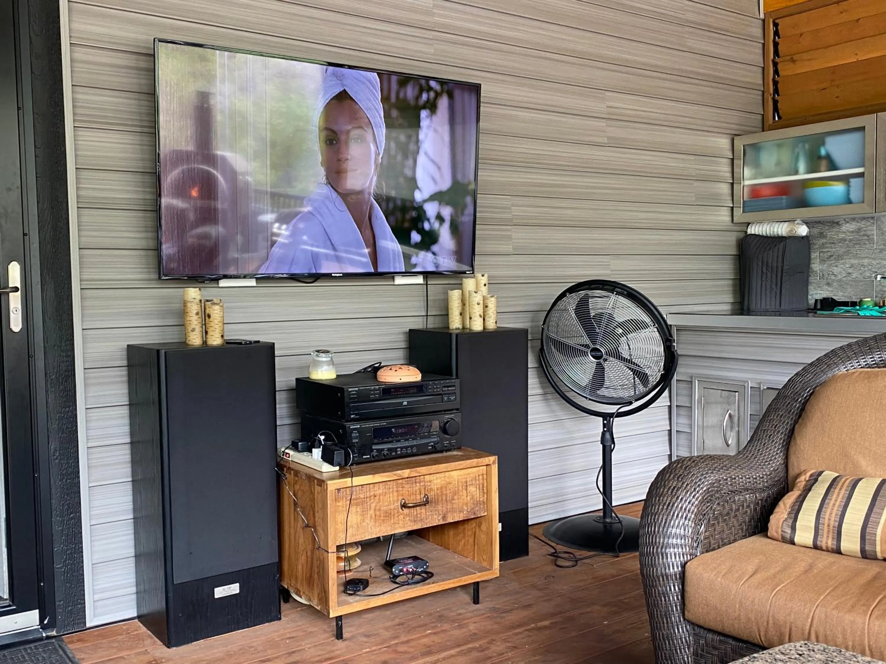 Communal lounge/ TV room in Stay549