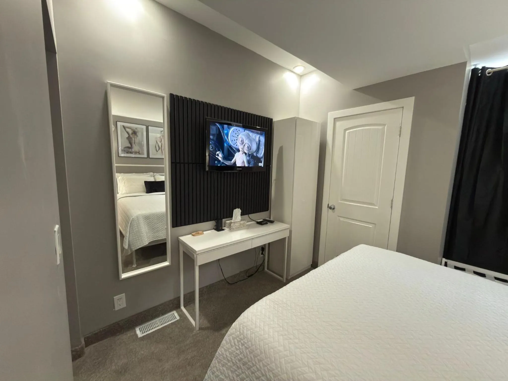 TV and multimedia, Bed in Stay549