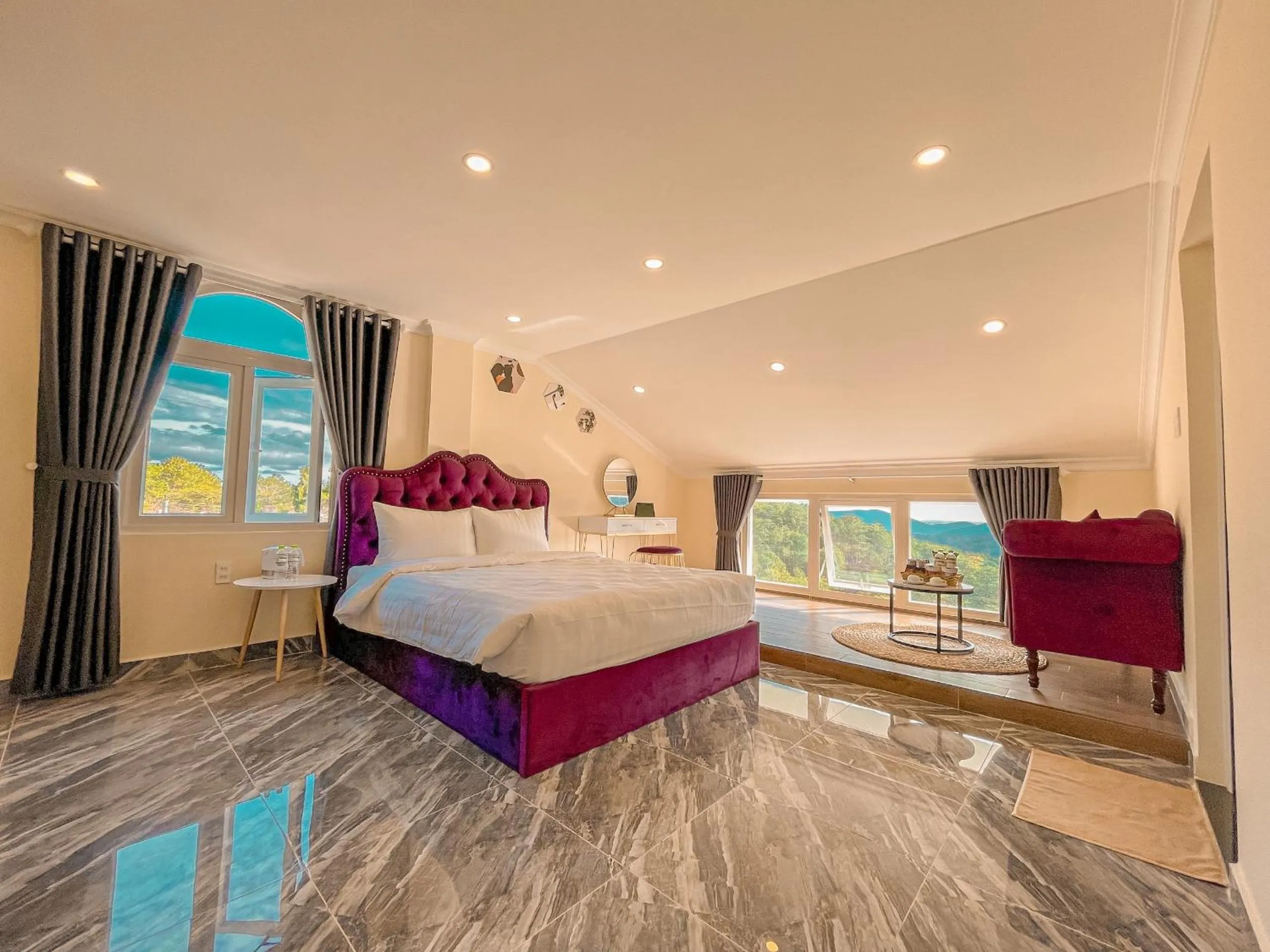 Bed in SHIN VILLAGE HOTEL