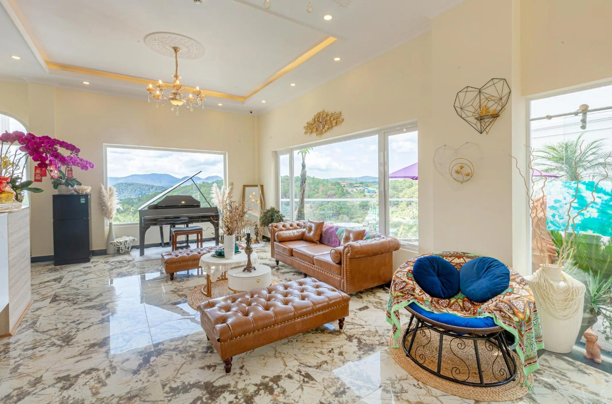 Lobby or reception in SHIN VILLAGE HOTEL