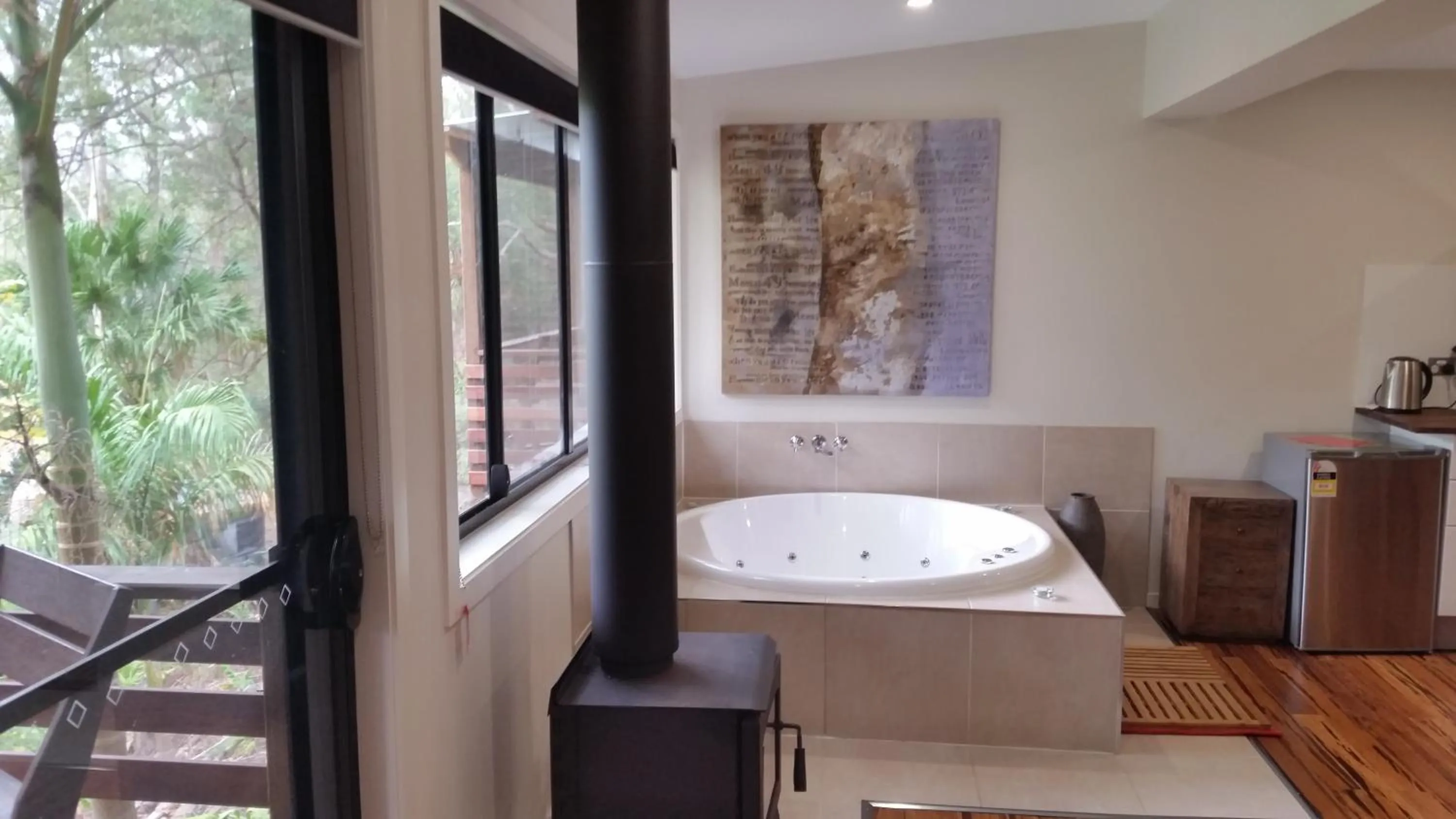 Hot Tub in Alaya Ascend