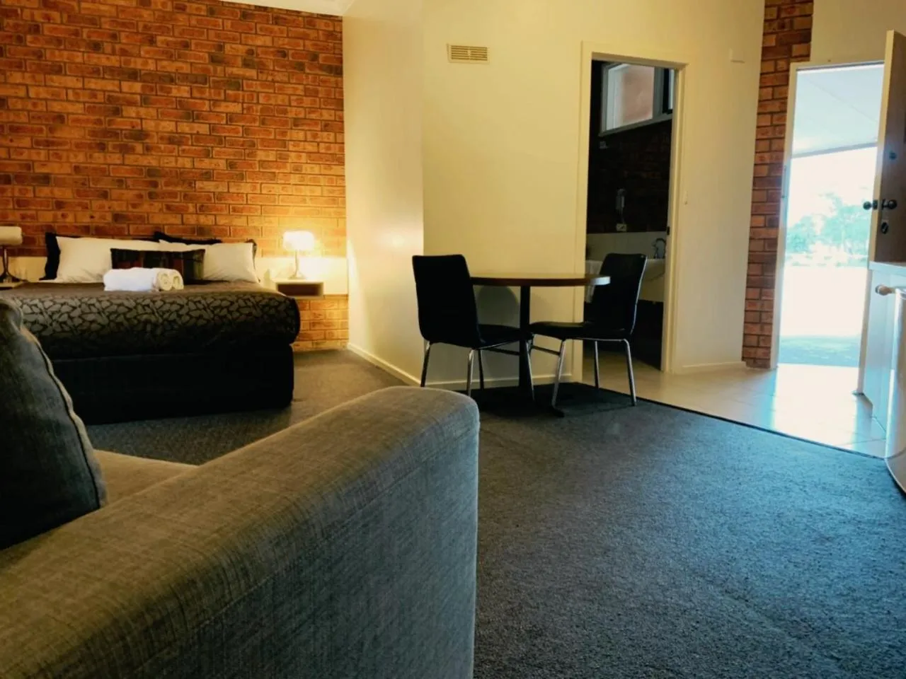 Bed in Broadford Sugarloaf Motel