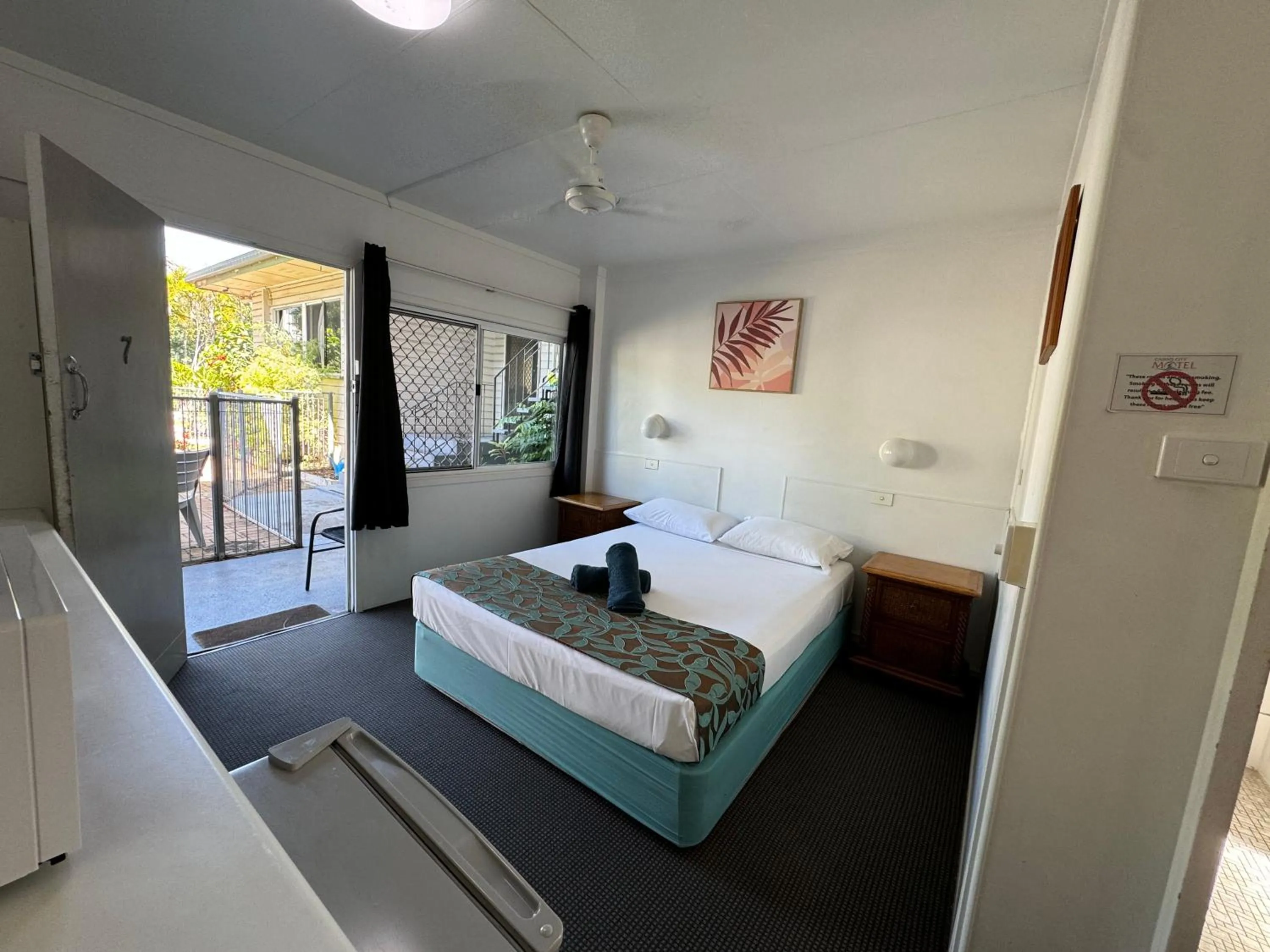 Bed in Cairns City Motel