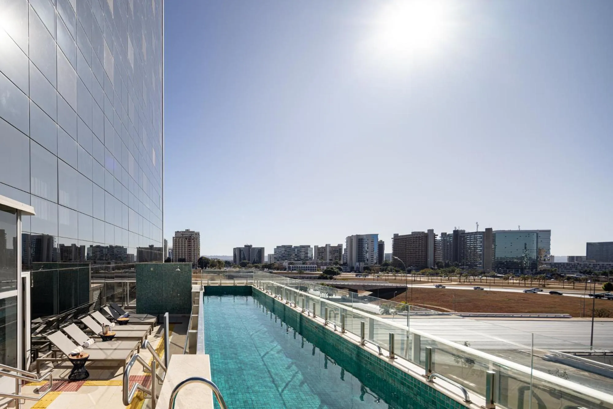Swimming pool in Ramada by Wyndham Brasilia Alvorada