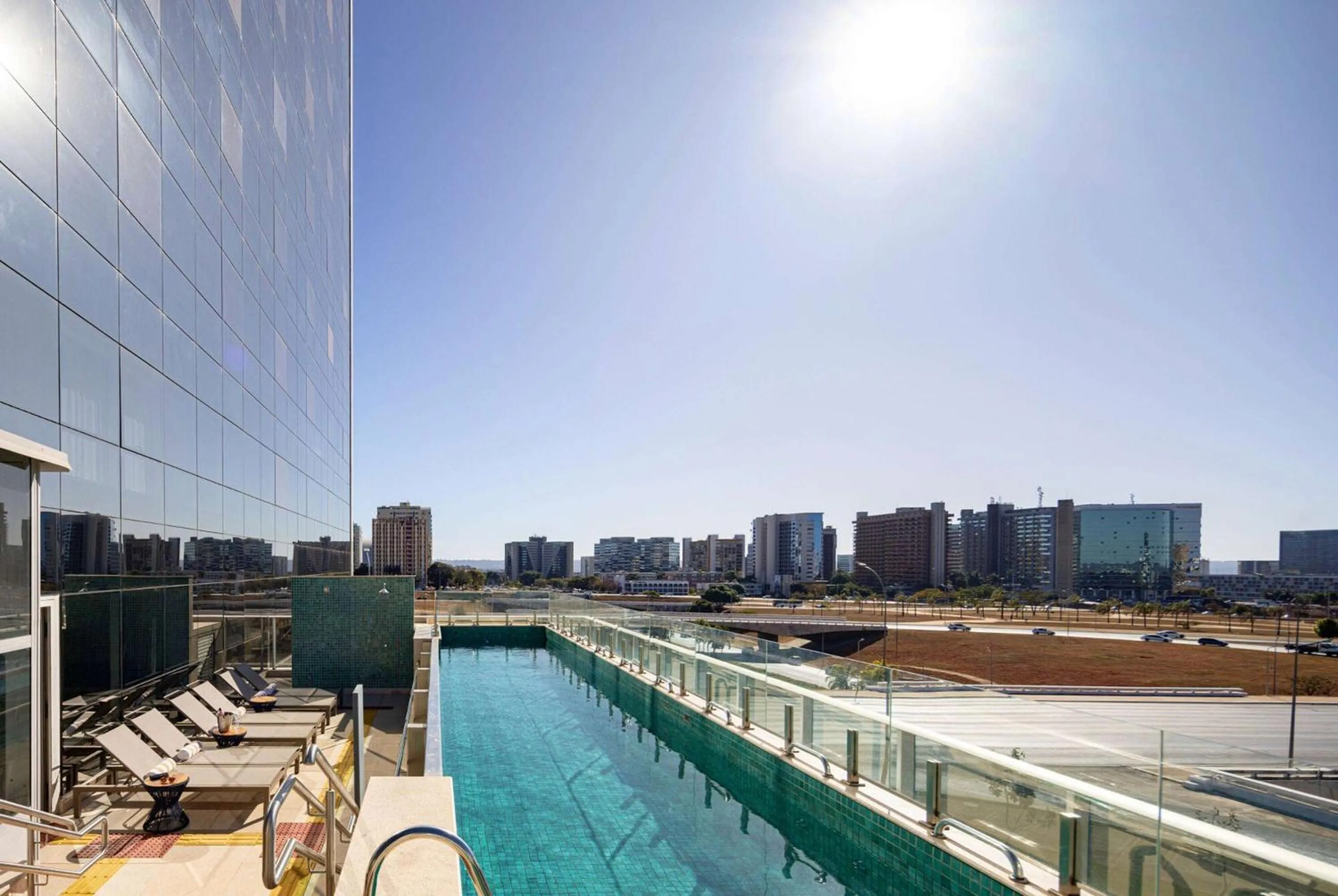 Swimming pool in Ramada by Wyndham Brasilia Alvorada