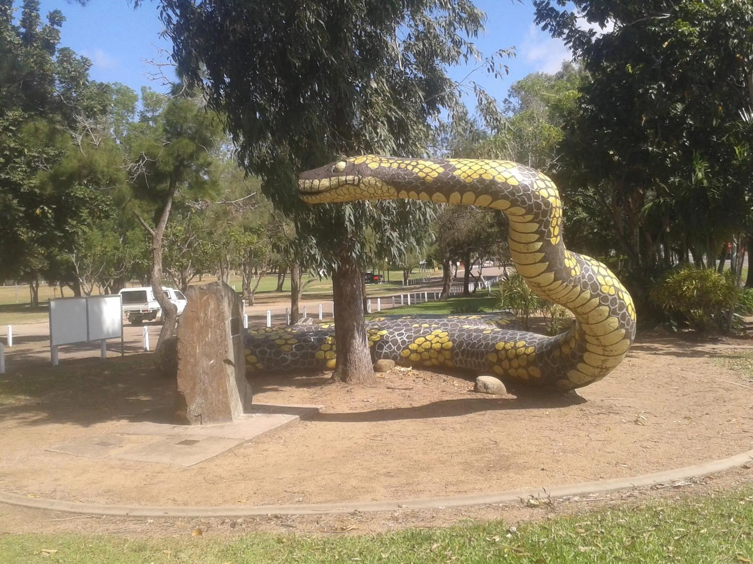 Nearby landmark in Plantation Park Motor Inn