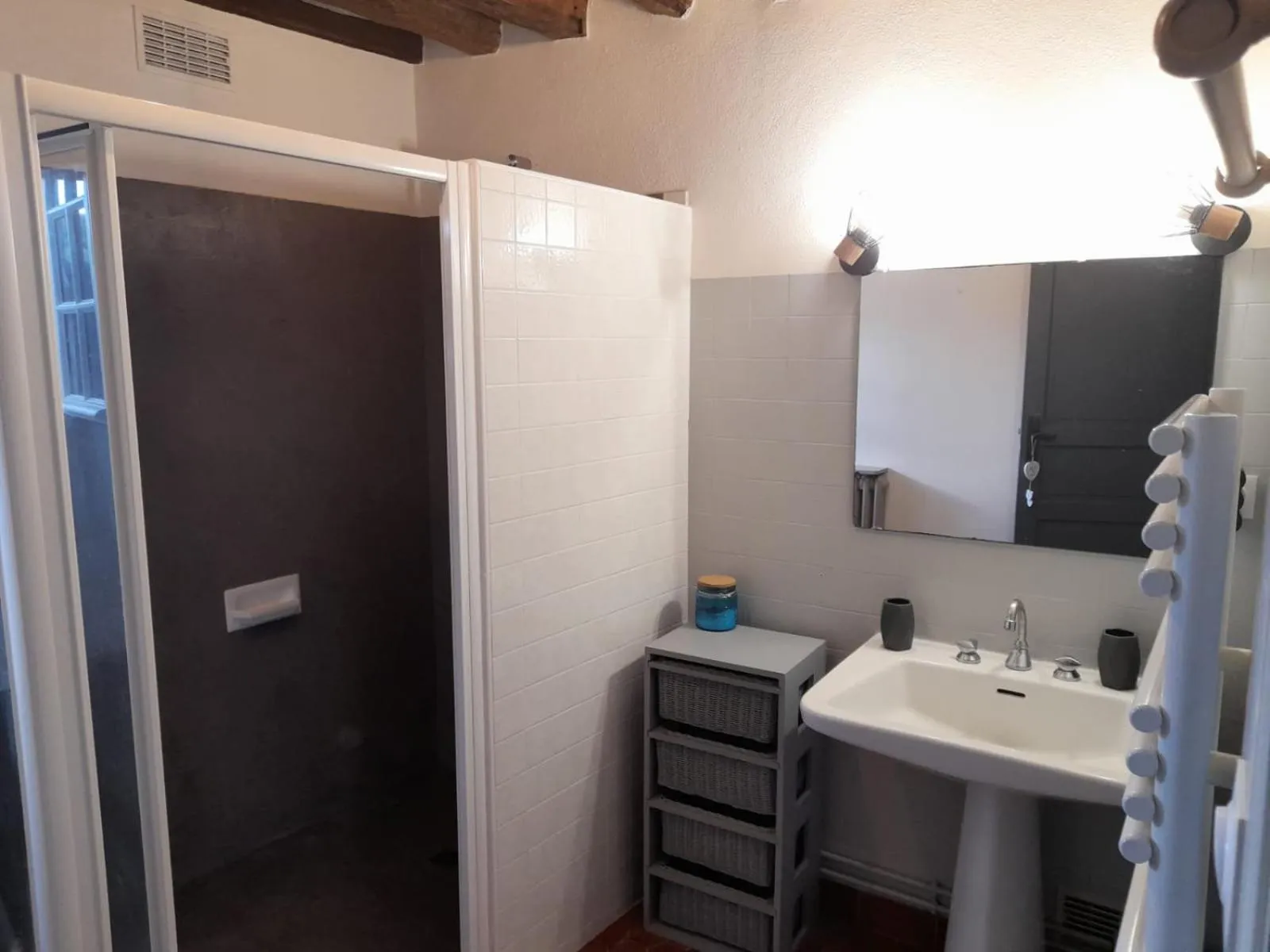 Shower in Le Moulin du Châtelier