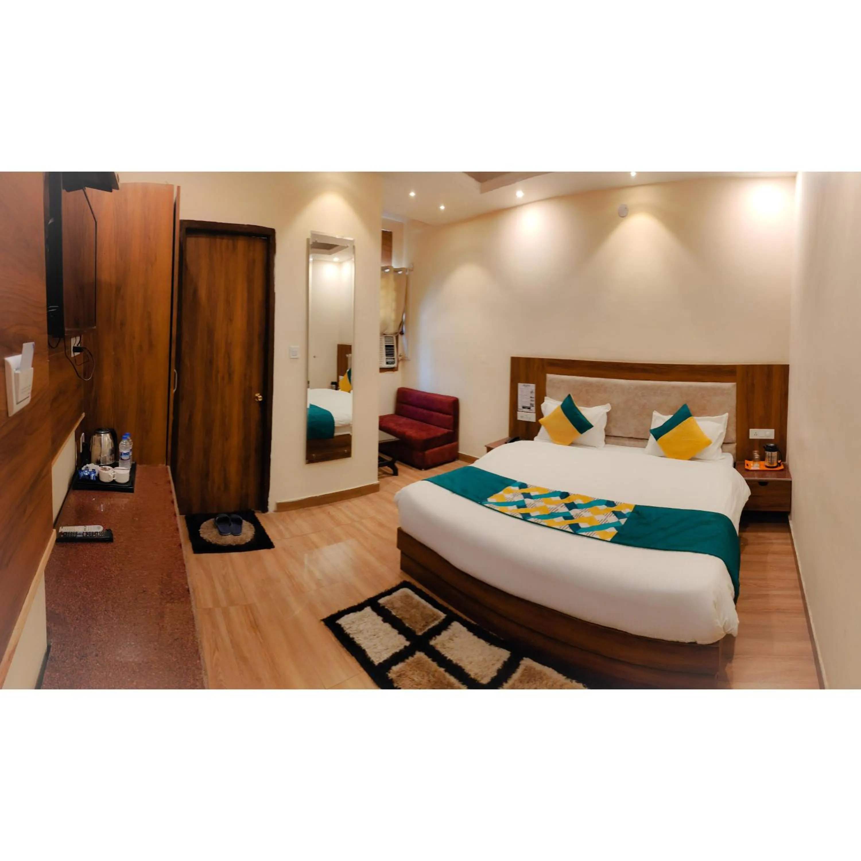 Bedroom, Bed in The Royal Bhumesh