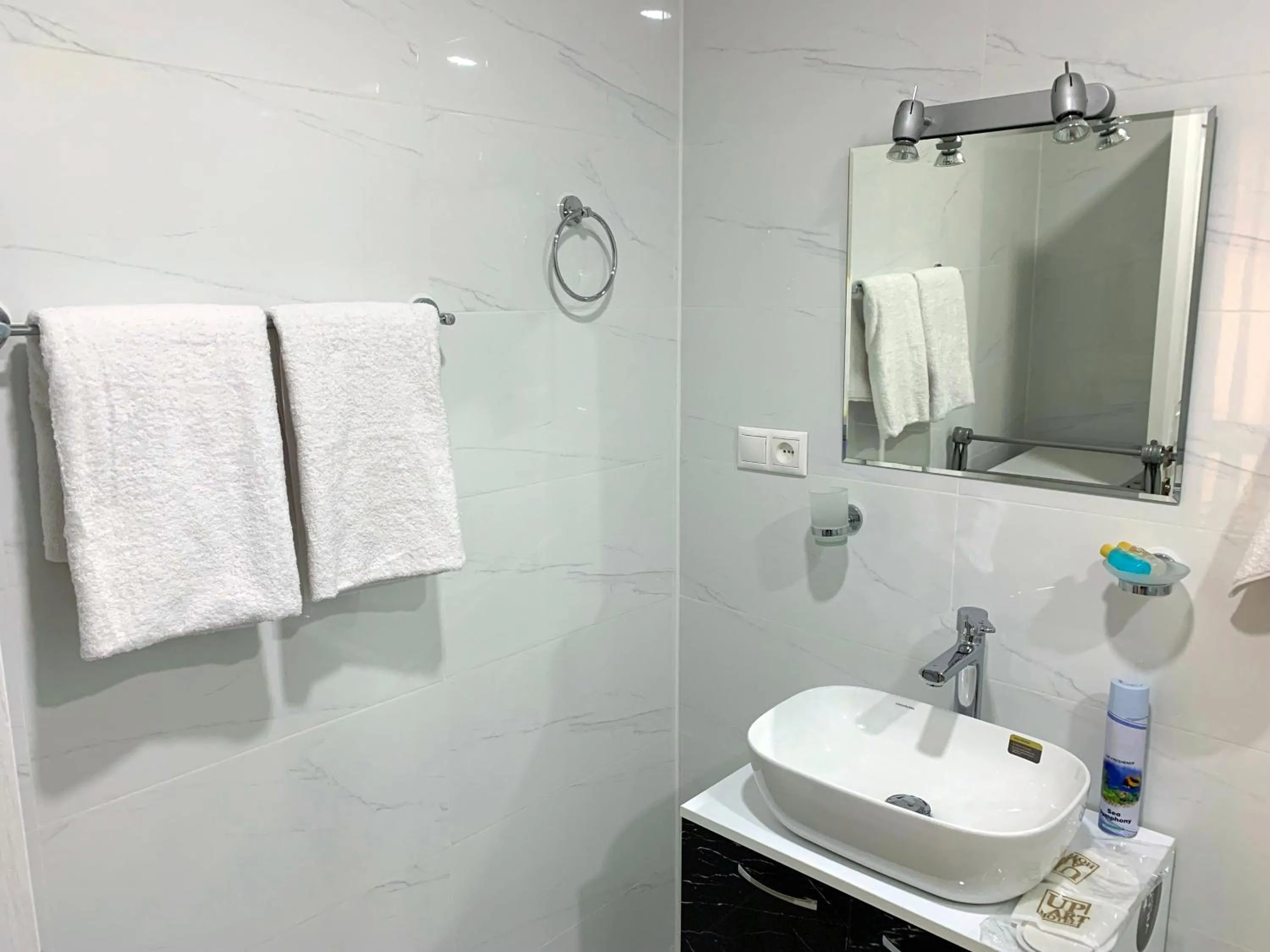 Bathroom in Uparthotel