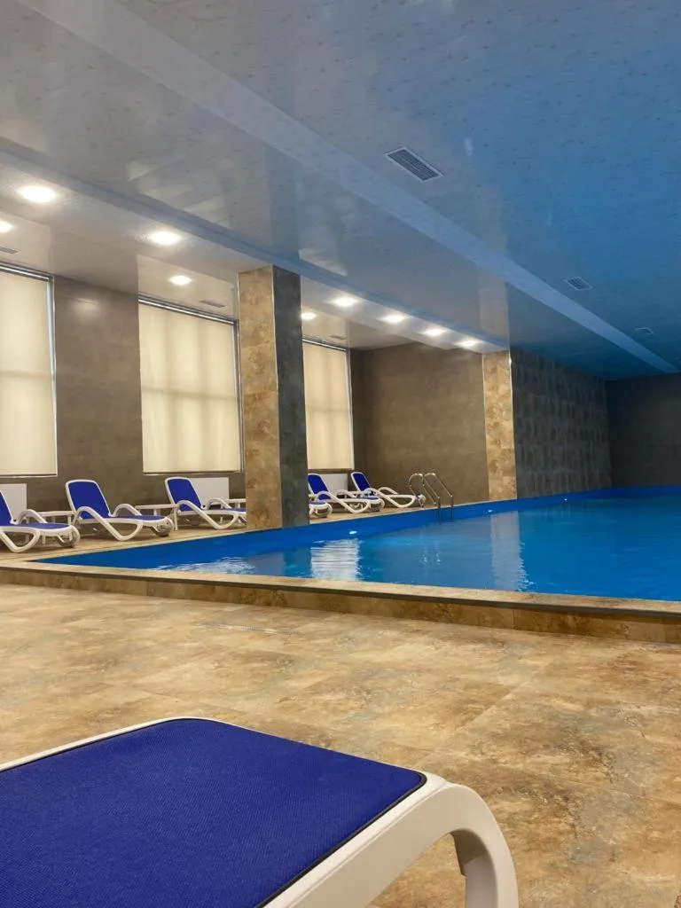 Swimming pool in Uparthotel