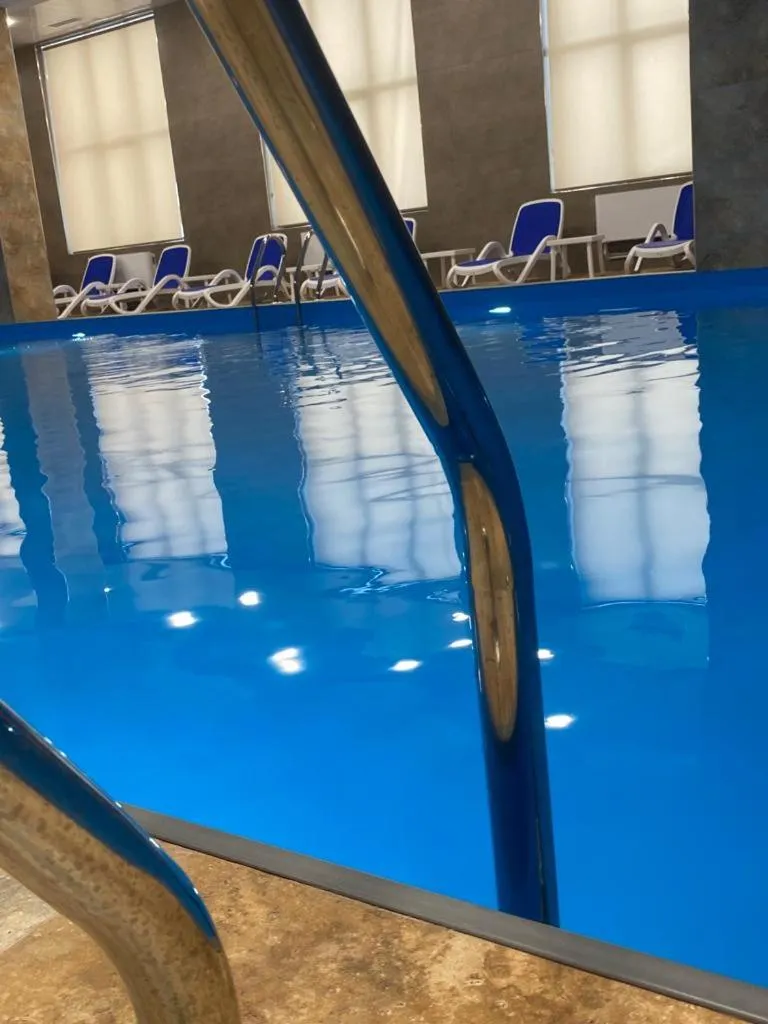 Swimming pool in Uparthotel