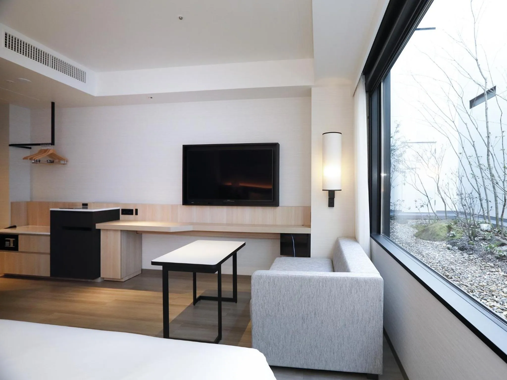 Photo of the whole room in Hyatt Place Kyoto