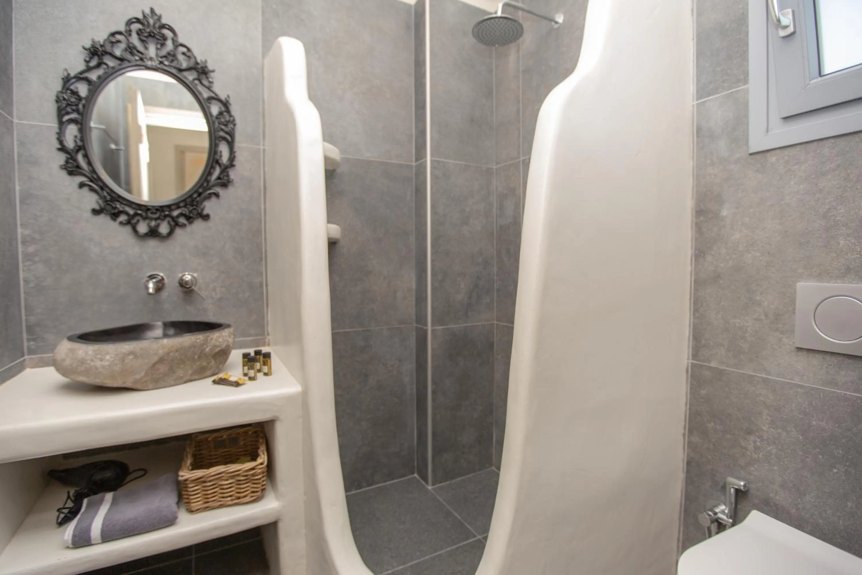 Shower in Ampelos Residence Naxos