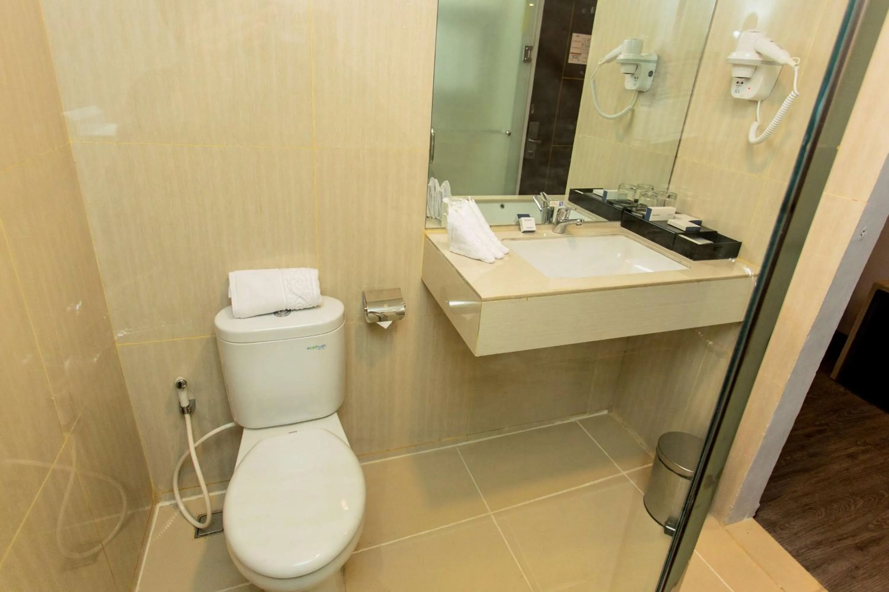 Photo of the whole room in Best Western Batang Garing