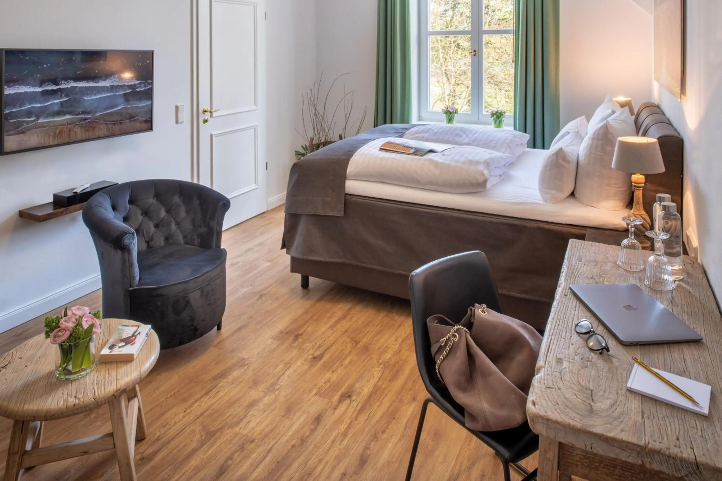 Photo of the whole room, Bed in Hotel Schloss Rattey