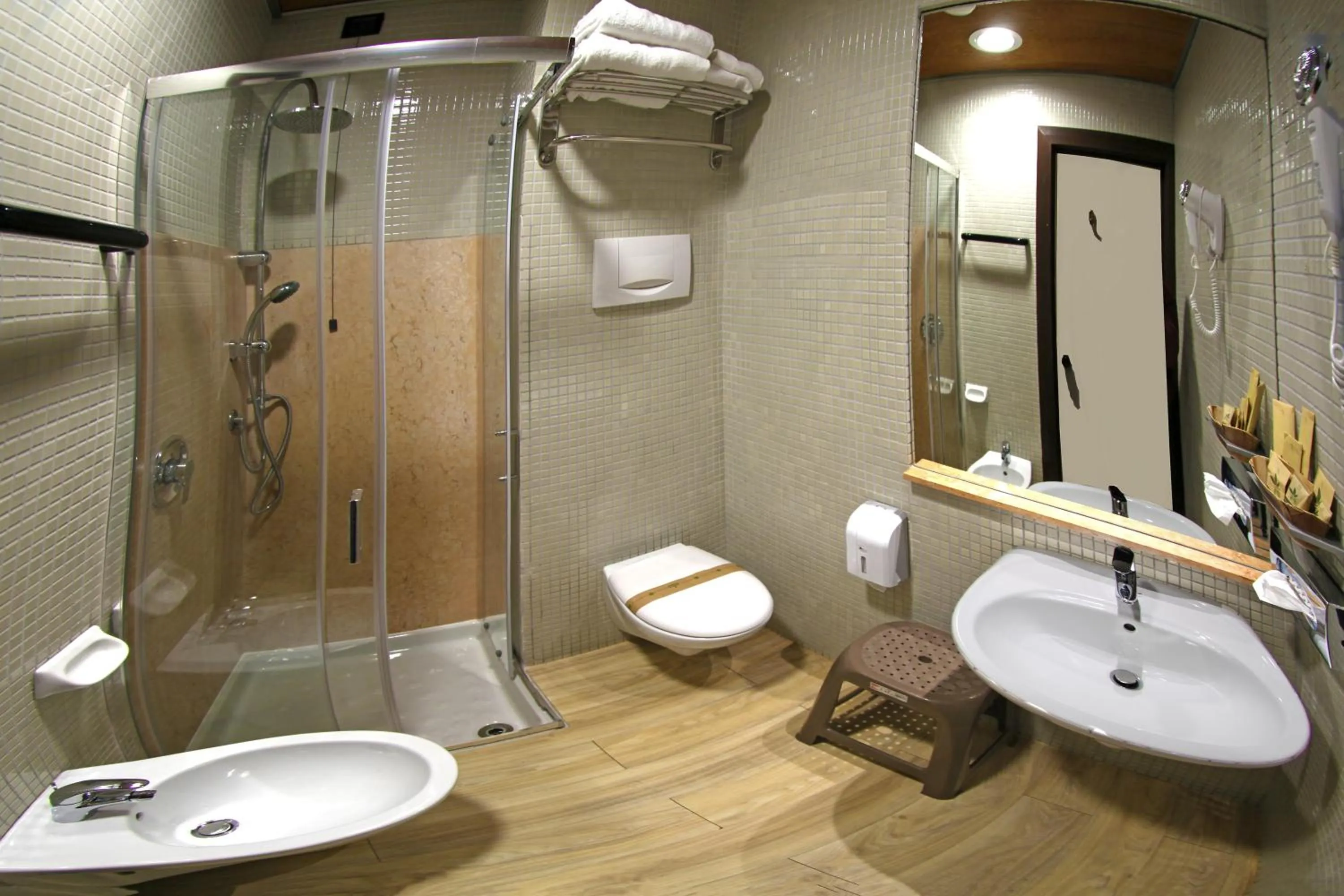 Bathroom in Hotel La Paül