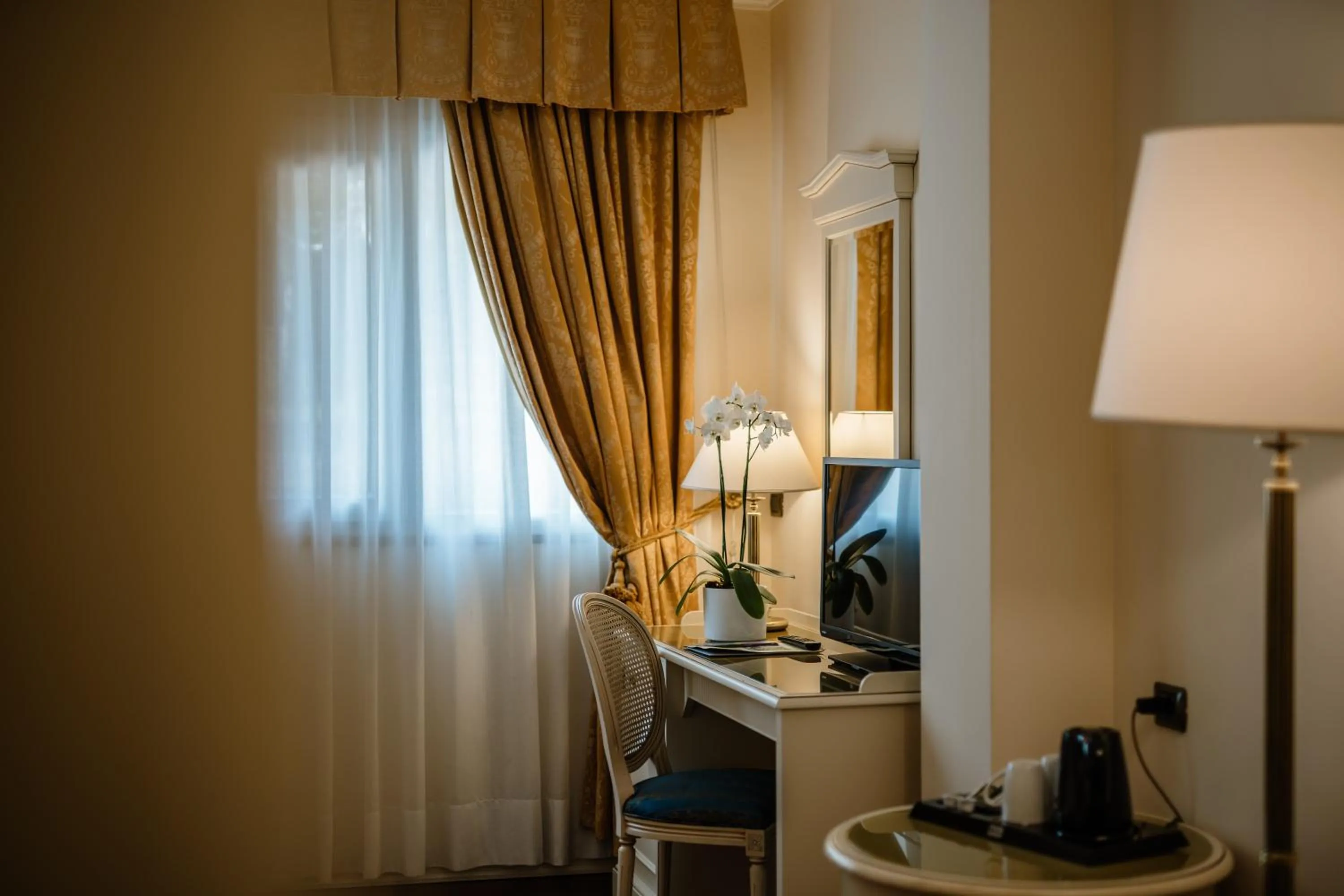 Bedroom in Hotel Savoy Palace