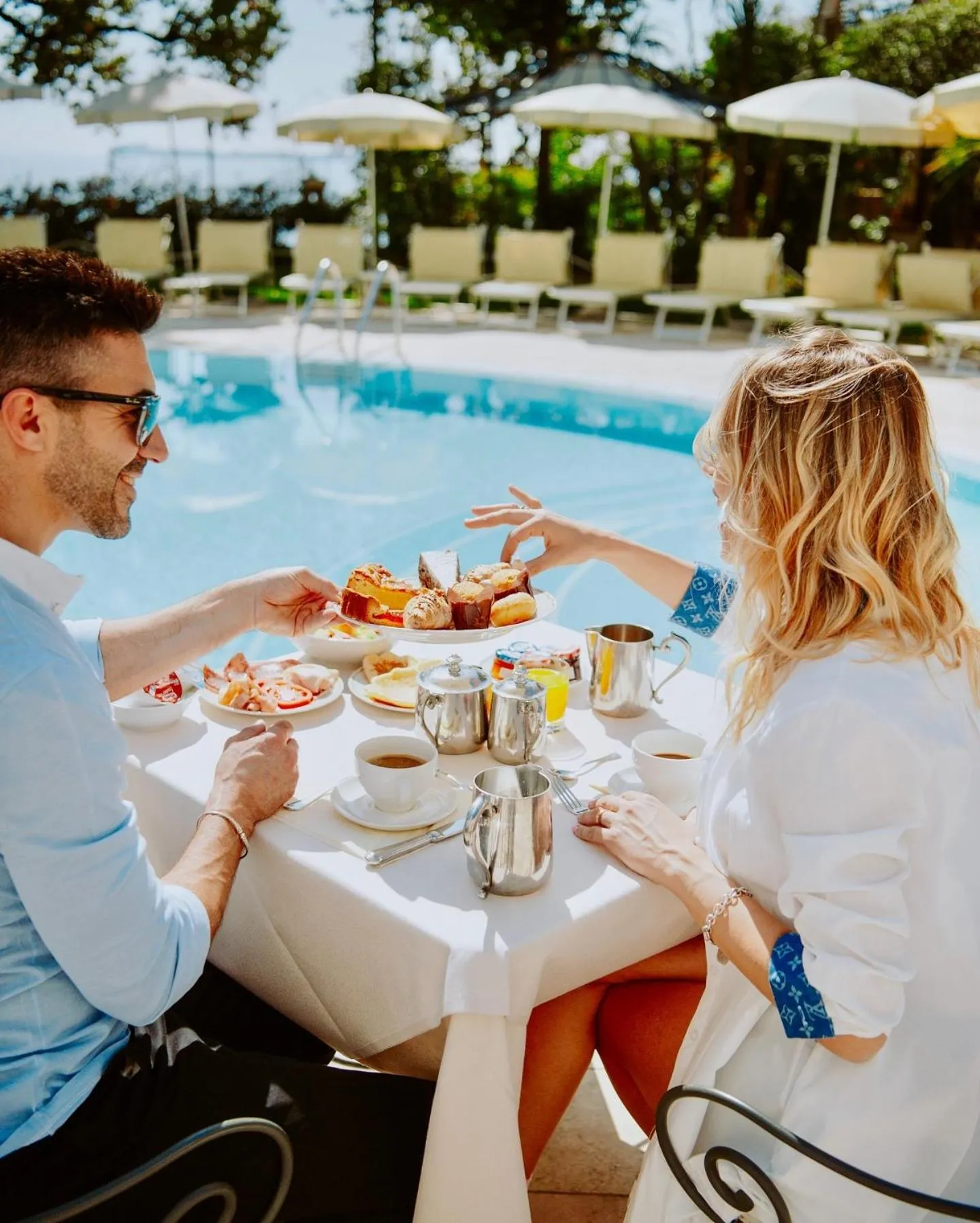 Breakfast in Hotel Savoy Palace