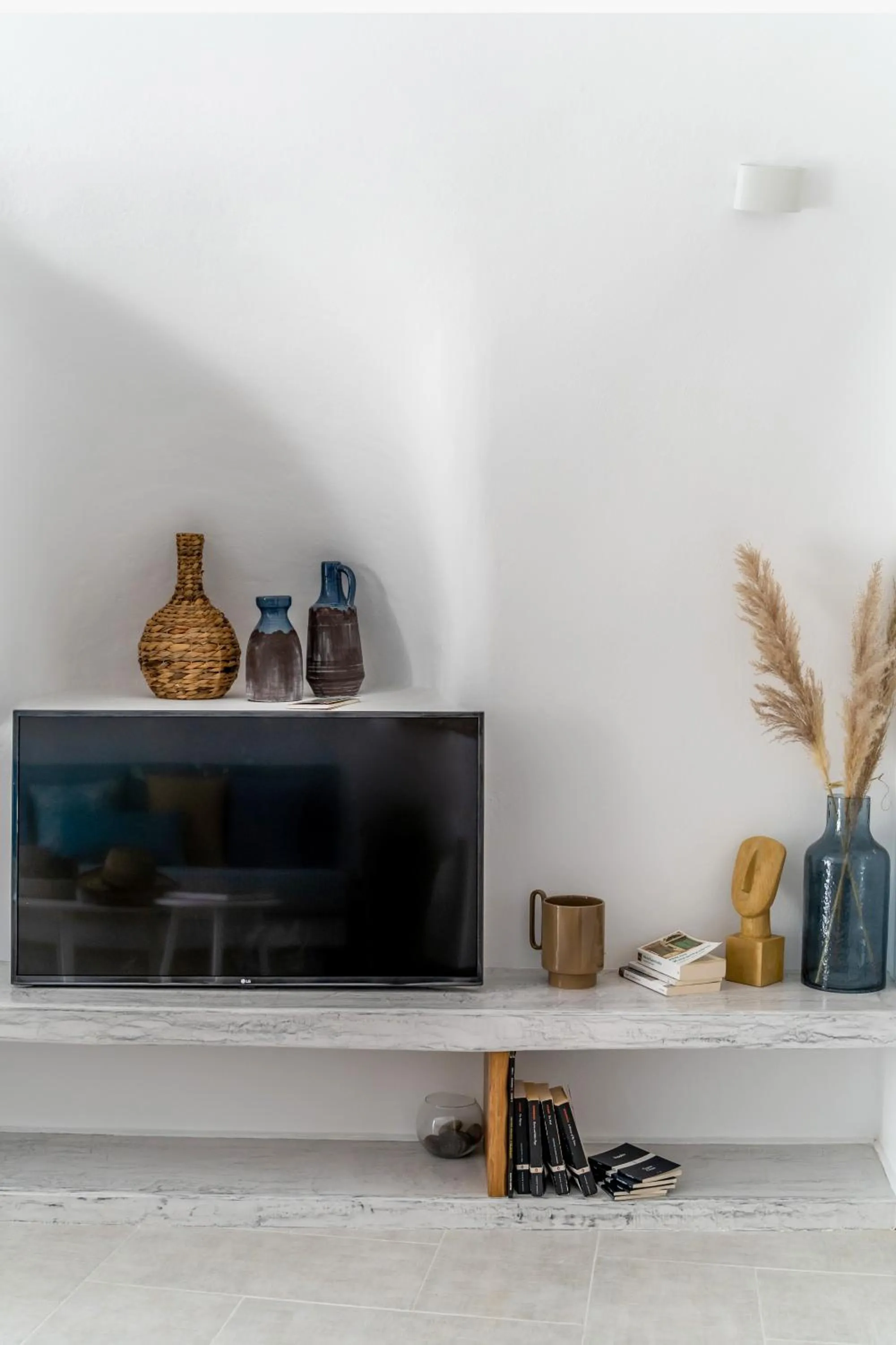 TV and multimedia in Wine and Yard Caves