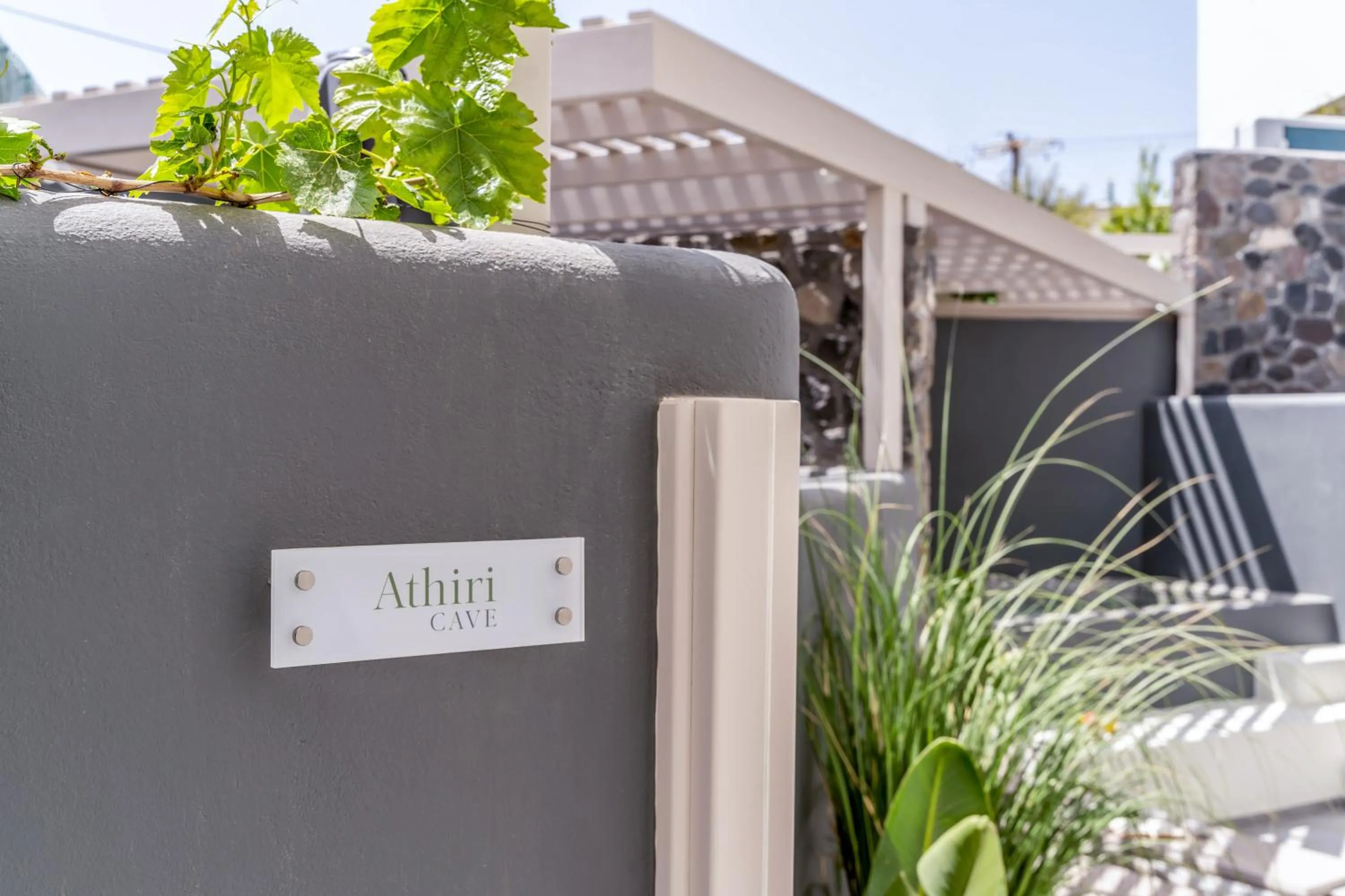 Facade/entrance in Wine and Yard Caves