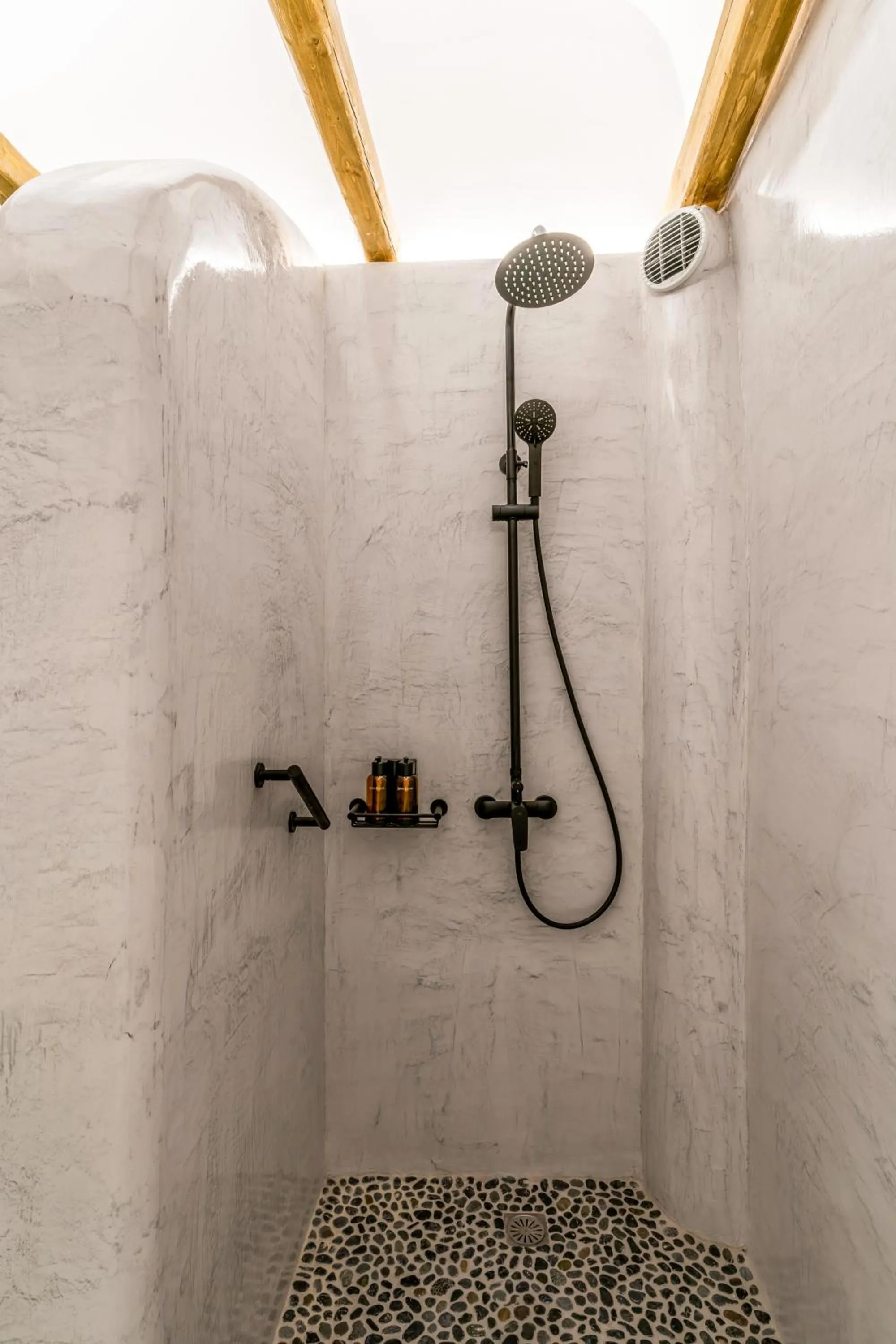 Bathroom in Wine and Yard Caves