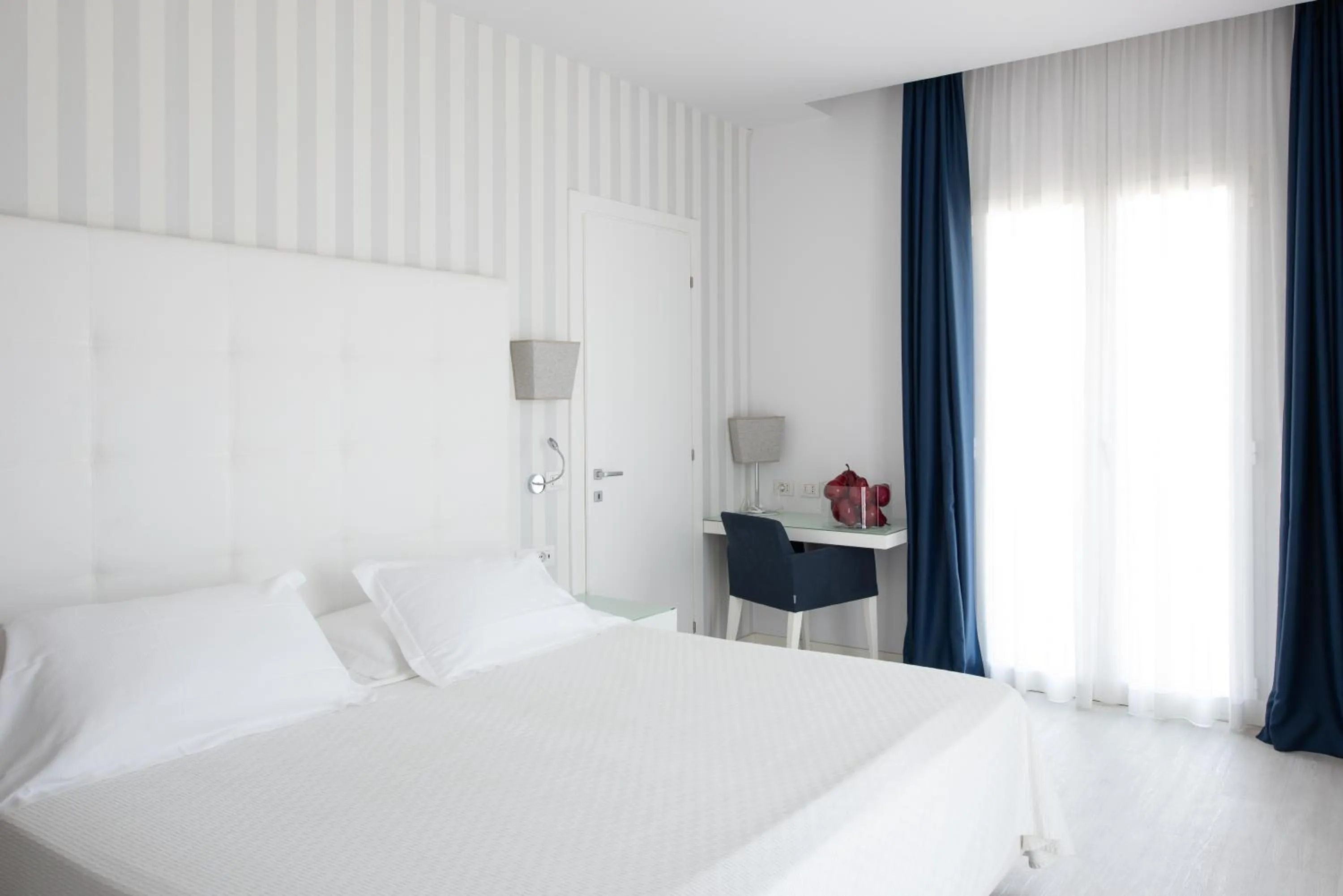 Bed in Hotel Fedora Riccione - FRONTE MARE