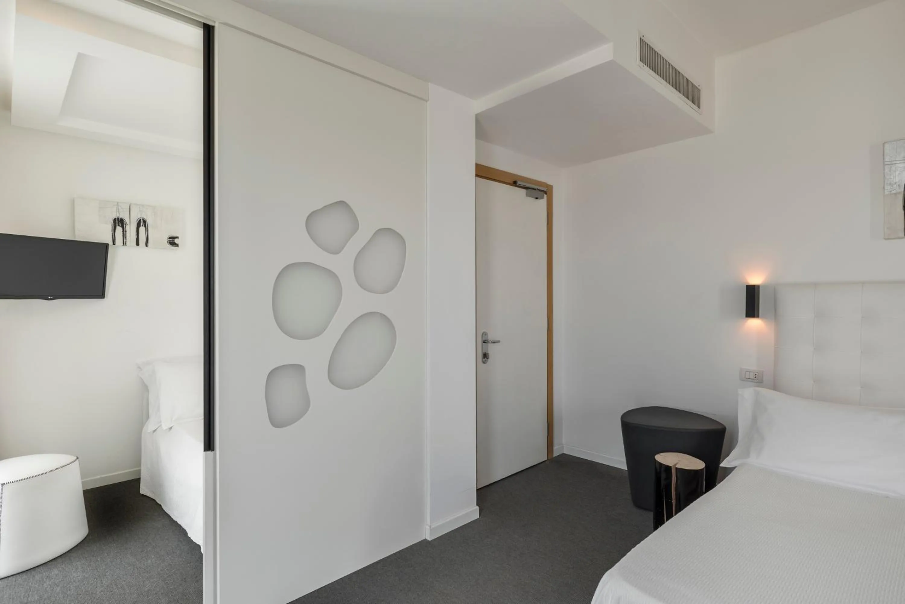 Photo of the whole room, Bed in Hotel Fedora Riccione - FRONTE MARE