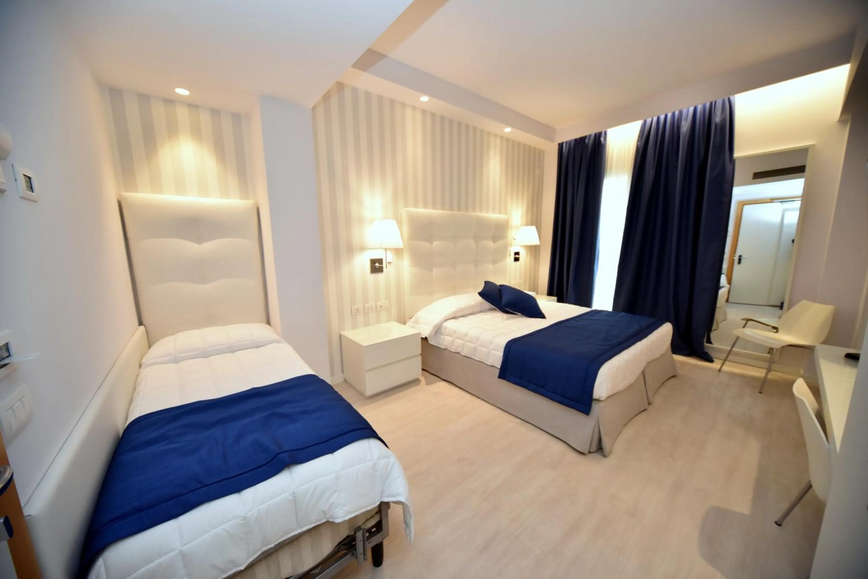 Balcony/Terrace, Bed in Hotel Fedora Riccione - FRONTE MARE
