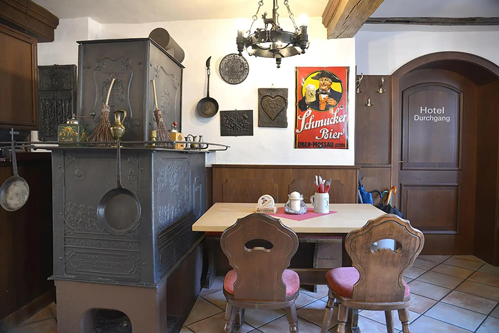 Restaurant/places to eat in Hotelgasthof Schmucker