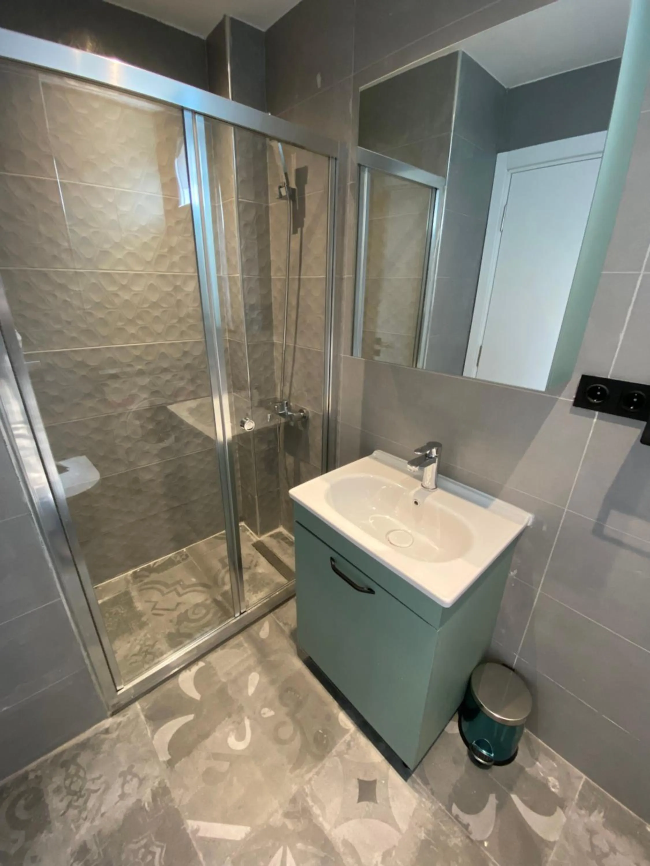 Shower in Galata VAV Suites