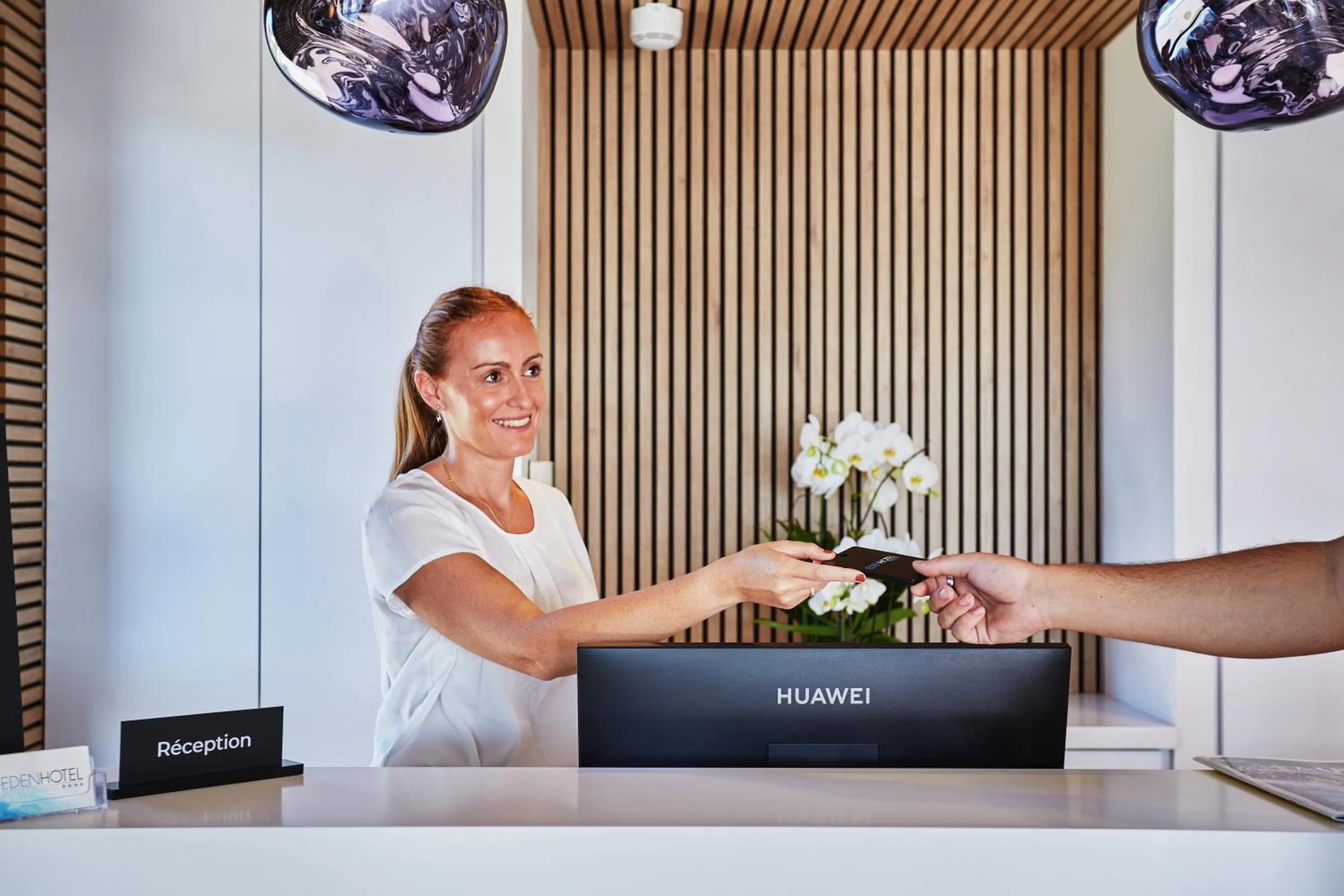 Staff in EDEN HÔTEL