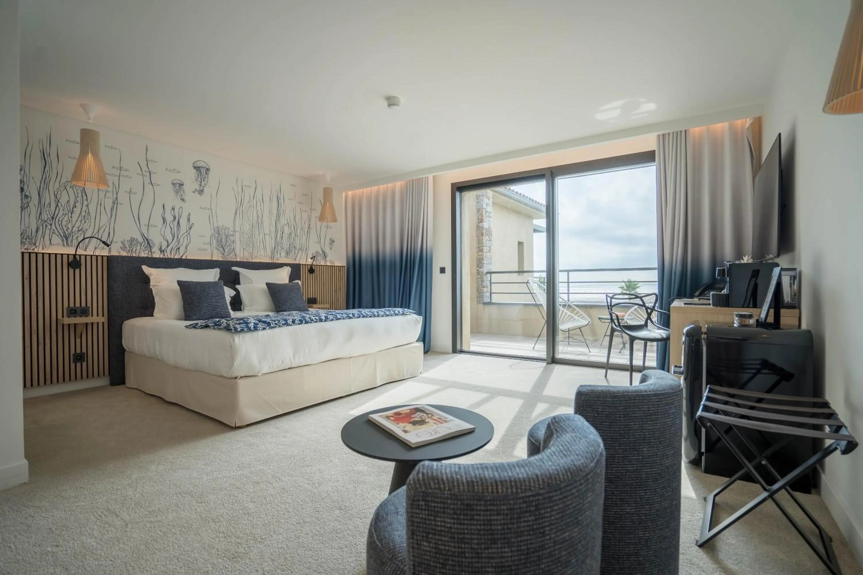 Photo of the whole room in EDEN HÔTEL