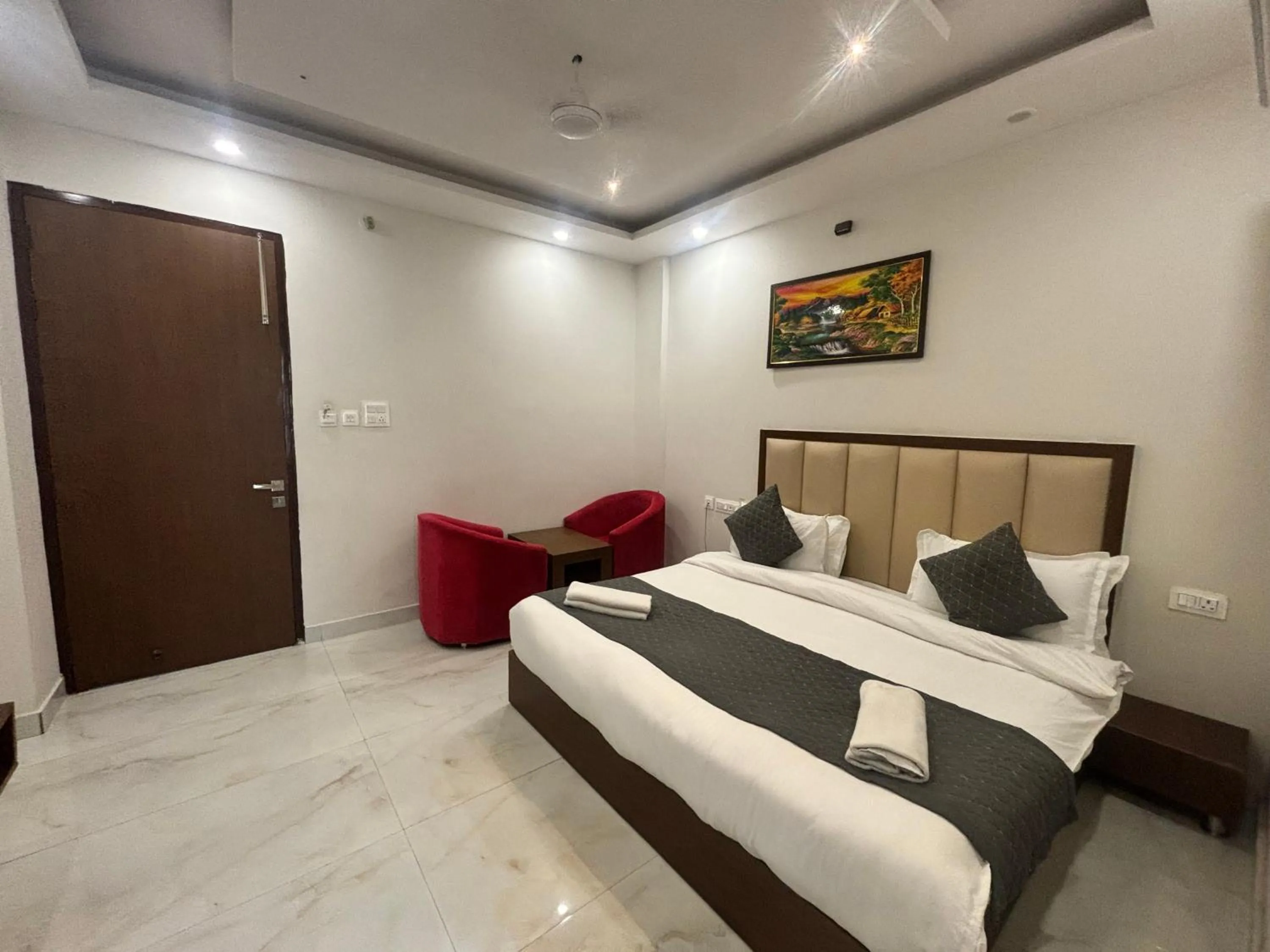 Bed in ShriGo Hotel Haridwar