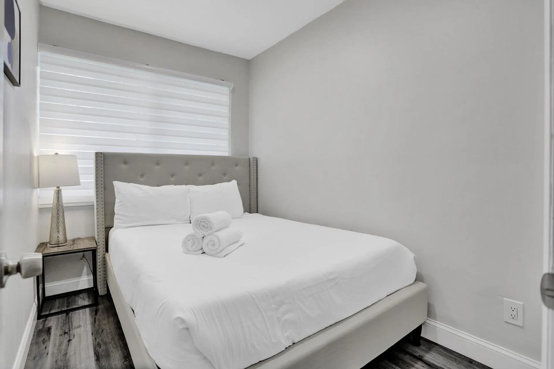 Bed in Bay Harbor Suites