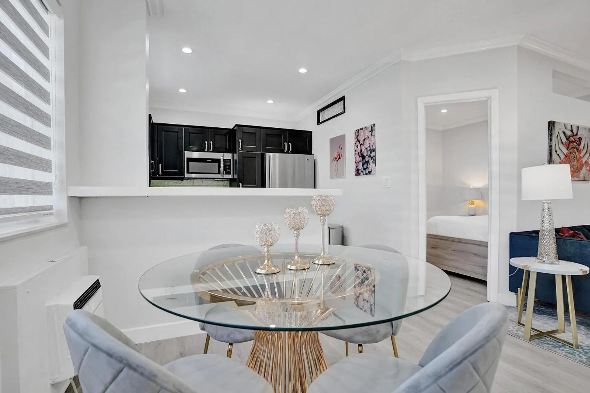Dining area in Bay Harbor Suites