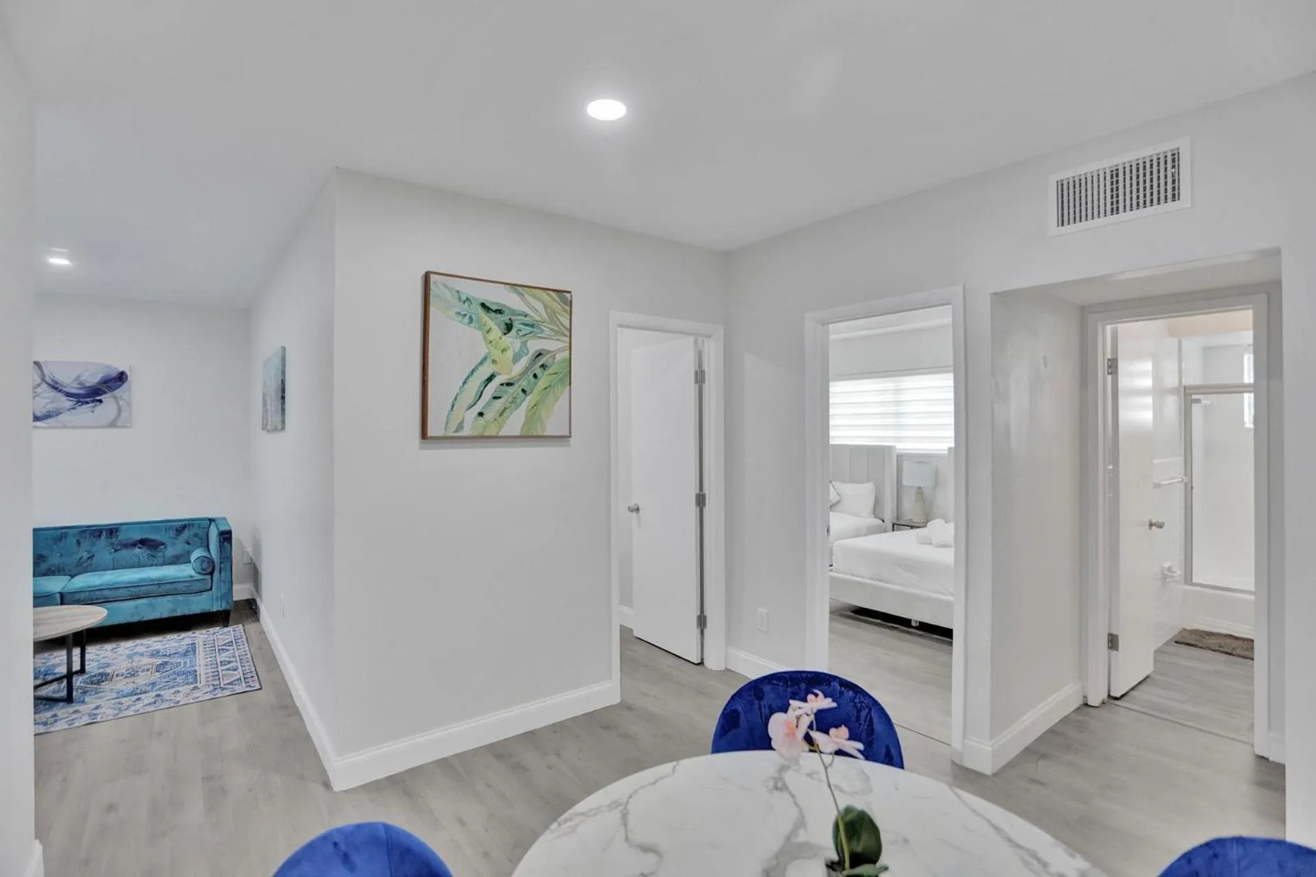 Bed in Bay Harbor Suites