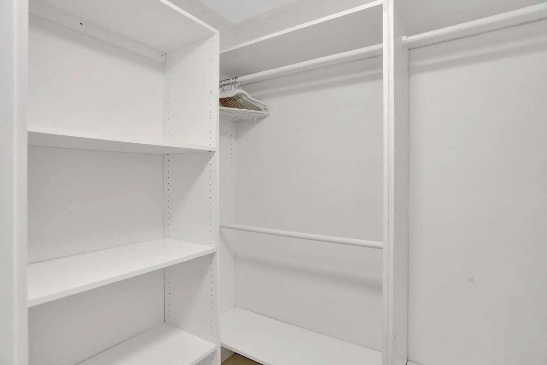 wardrobe in Bay Harbor Suites