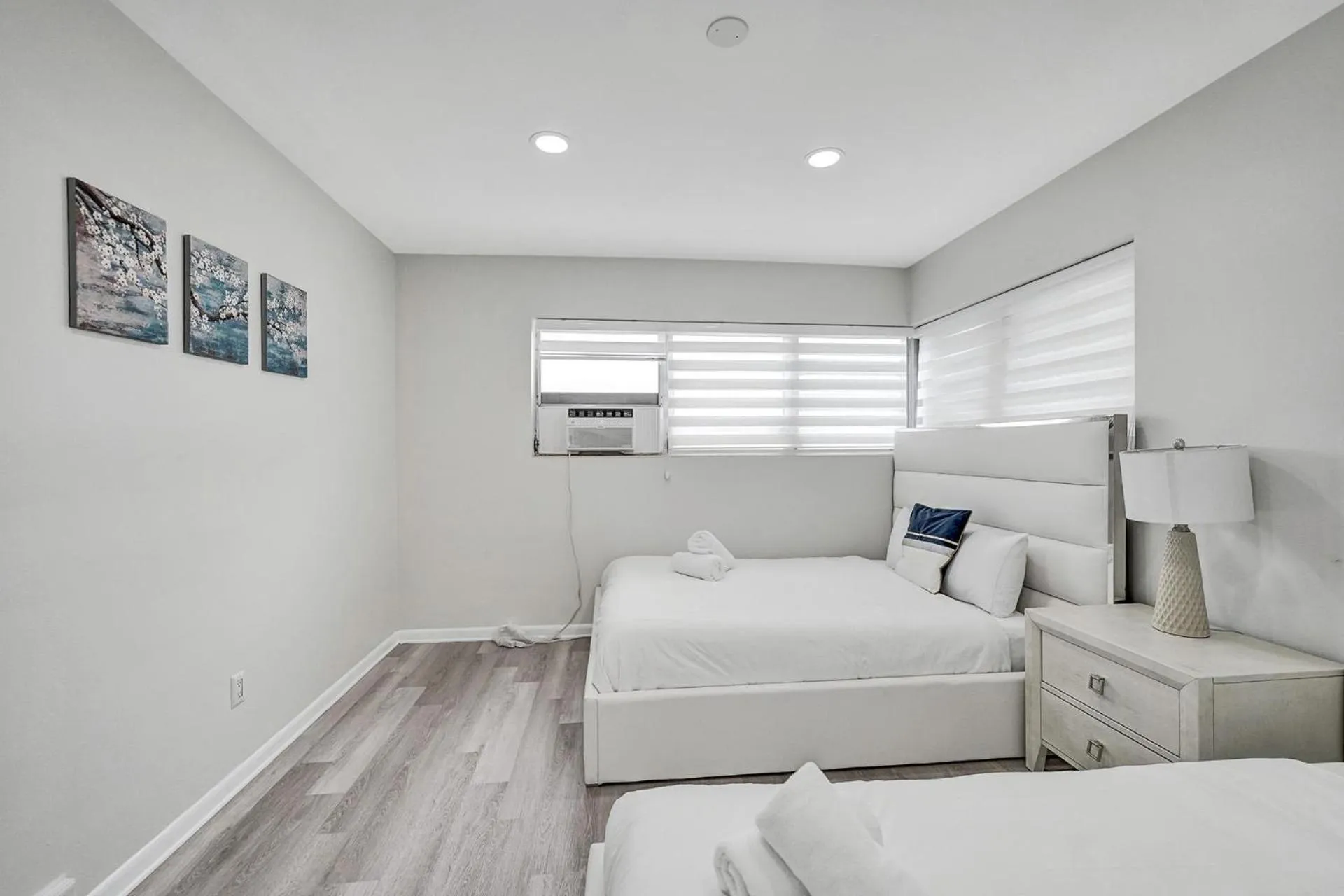 Bedroom, Bed in Bay Harbor Suites