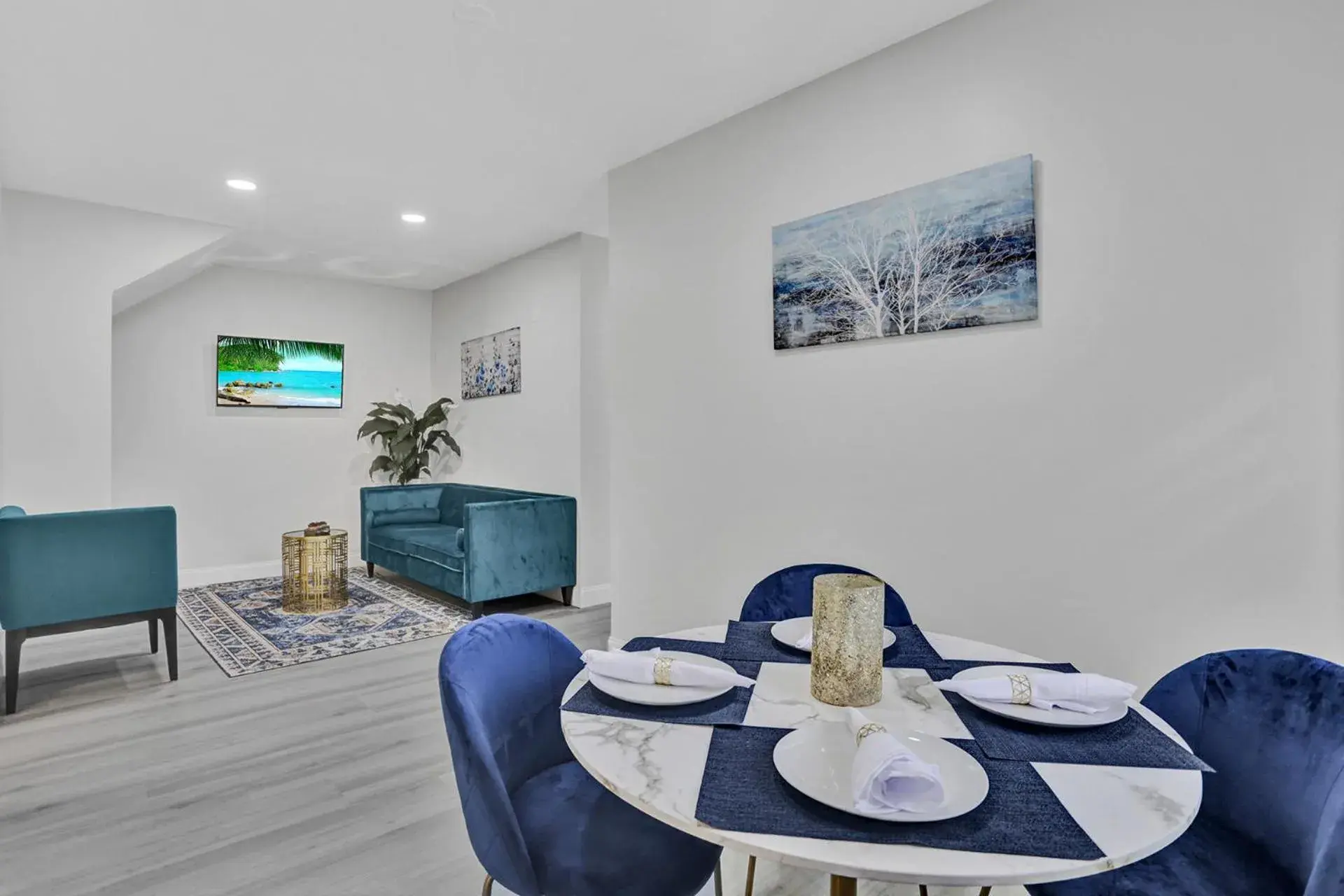 Premium 4 bedroom 2 Bath - 5 Queens in Bay Harbor Suites Premium 4 bedroom 2 Bath - 5 Queens in Bay Harbor Suites