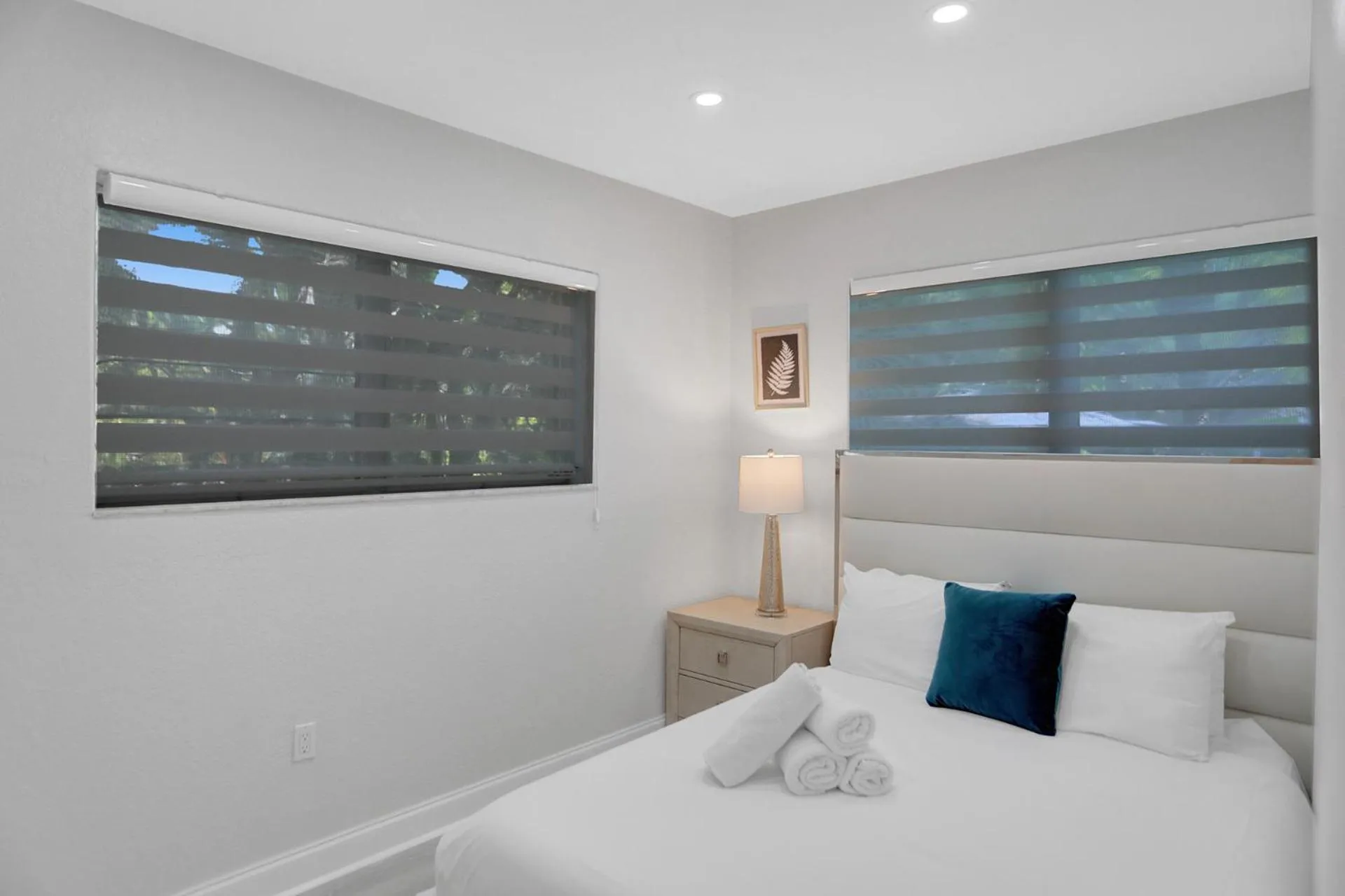 Bedroom, Bed in Bay Harbor Suites